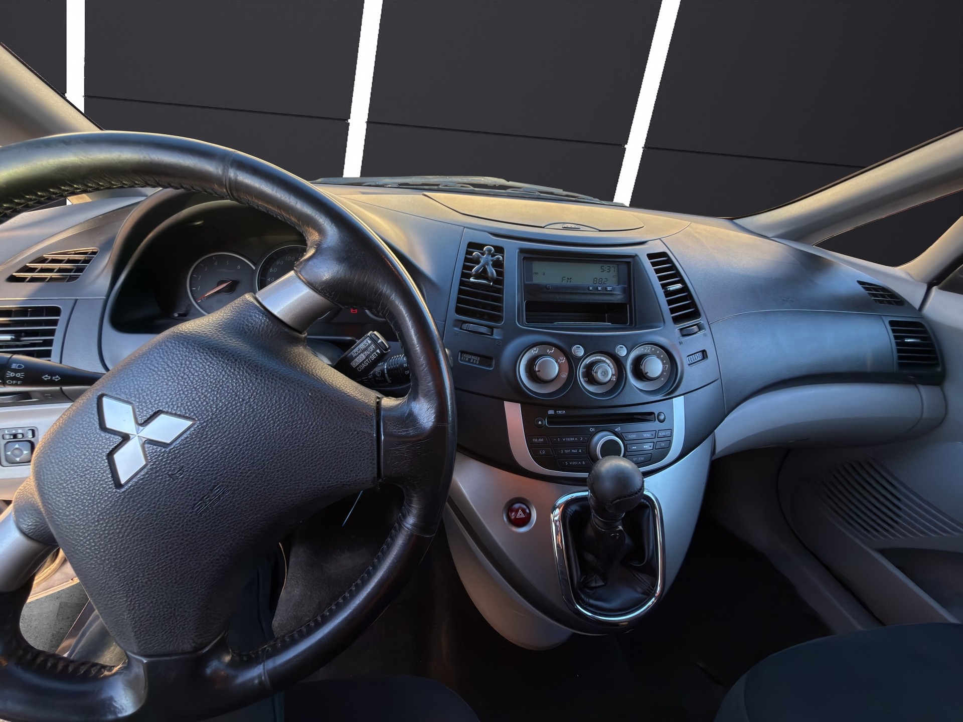 MITSUBISHI Grandis 2.0 16V DID Motion-image-9