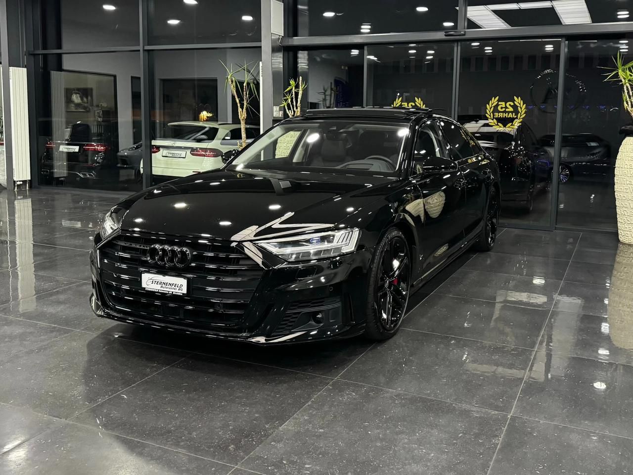 AUDI S8 TFSI quattro tiptronic