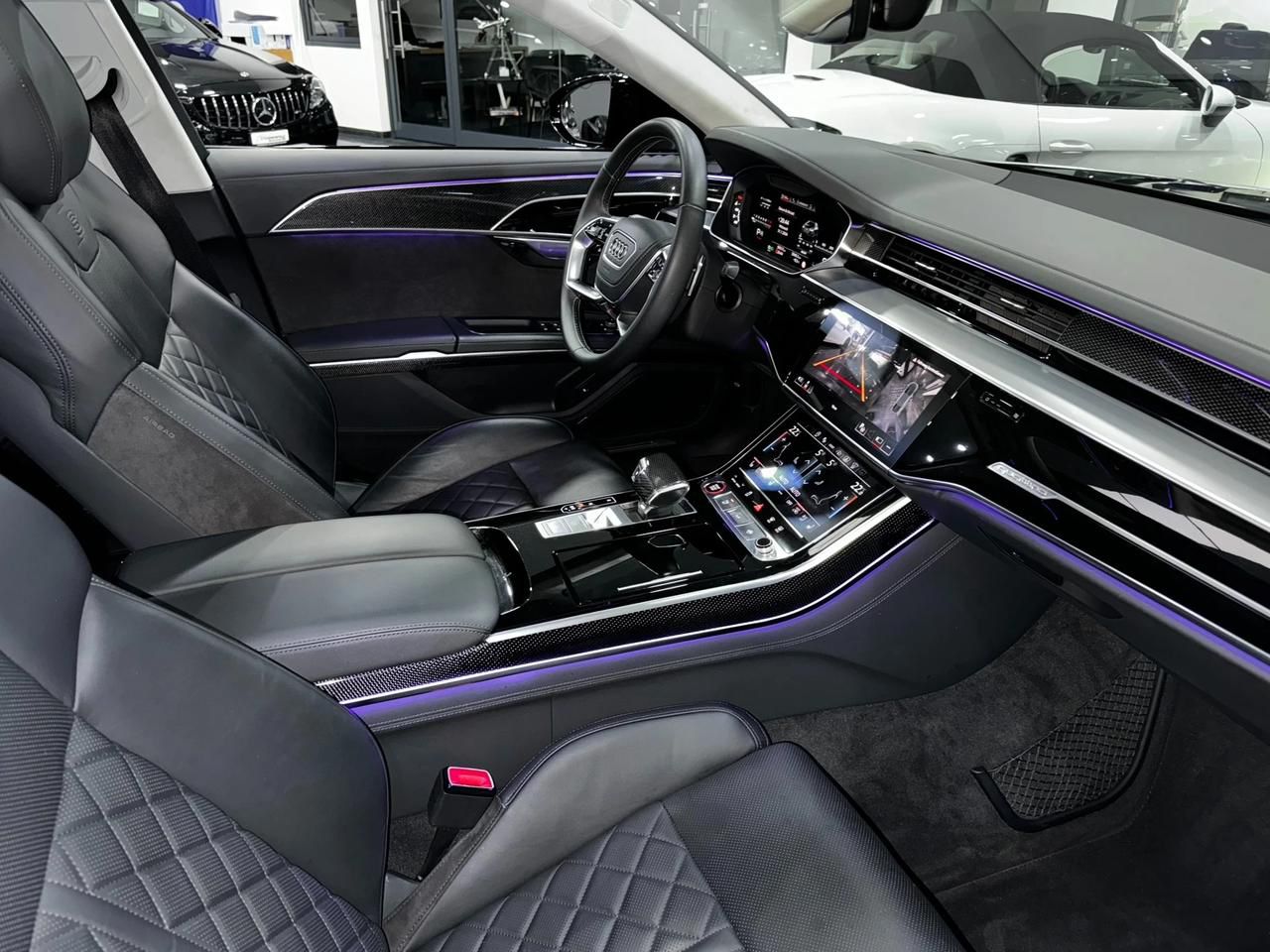 AUDI S8 TFSI quattro tiptronic-image-9