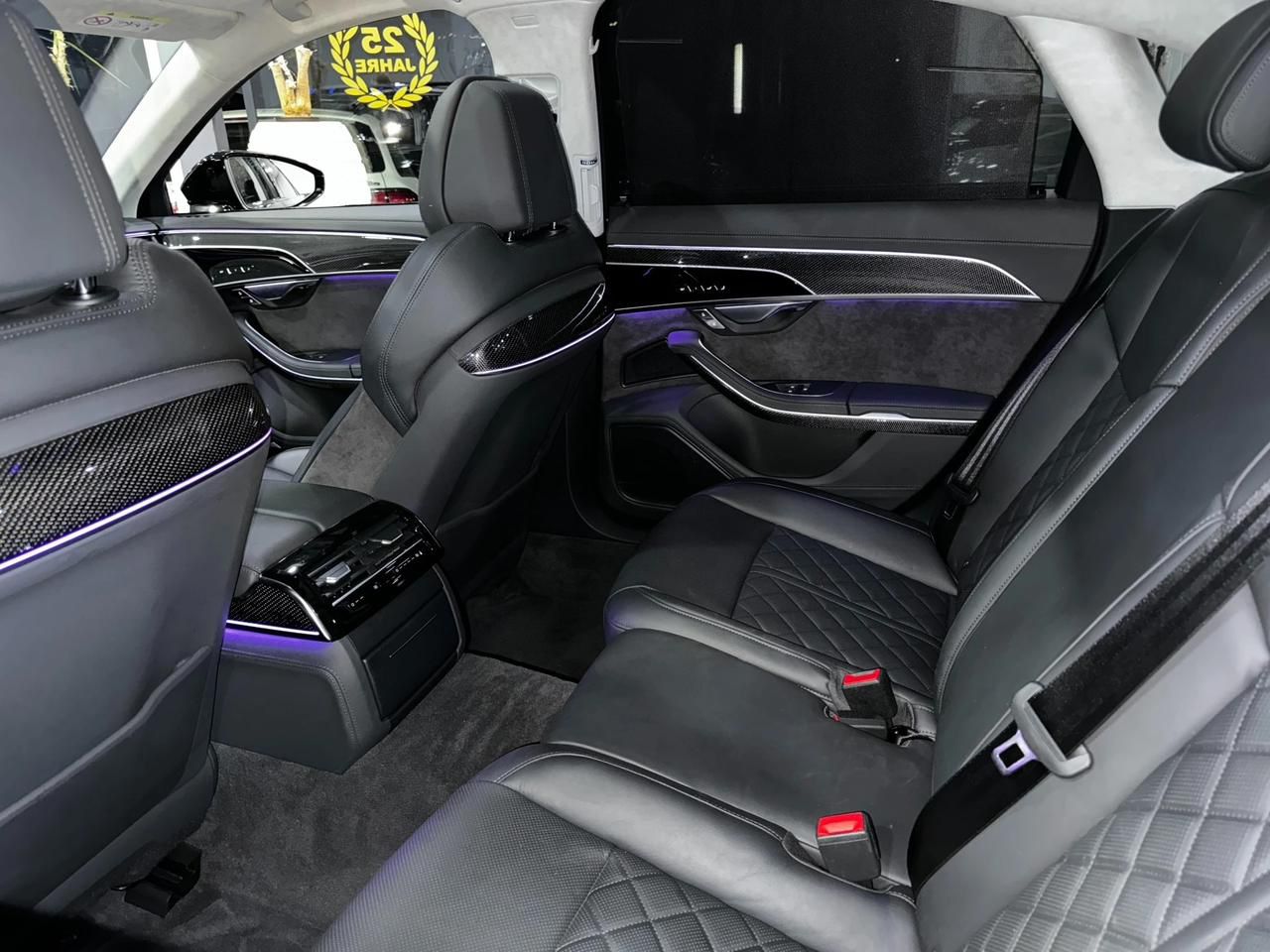 AUDI S8 TFSI quattro tiptronic-image-12