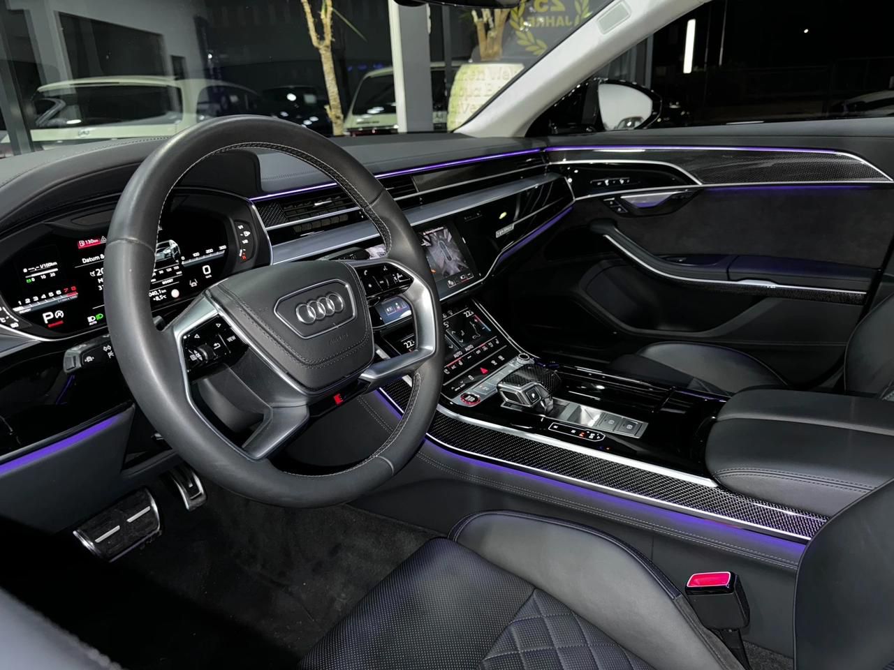 AUDI S8 TFSI quattro tiptronic-image-7