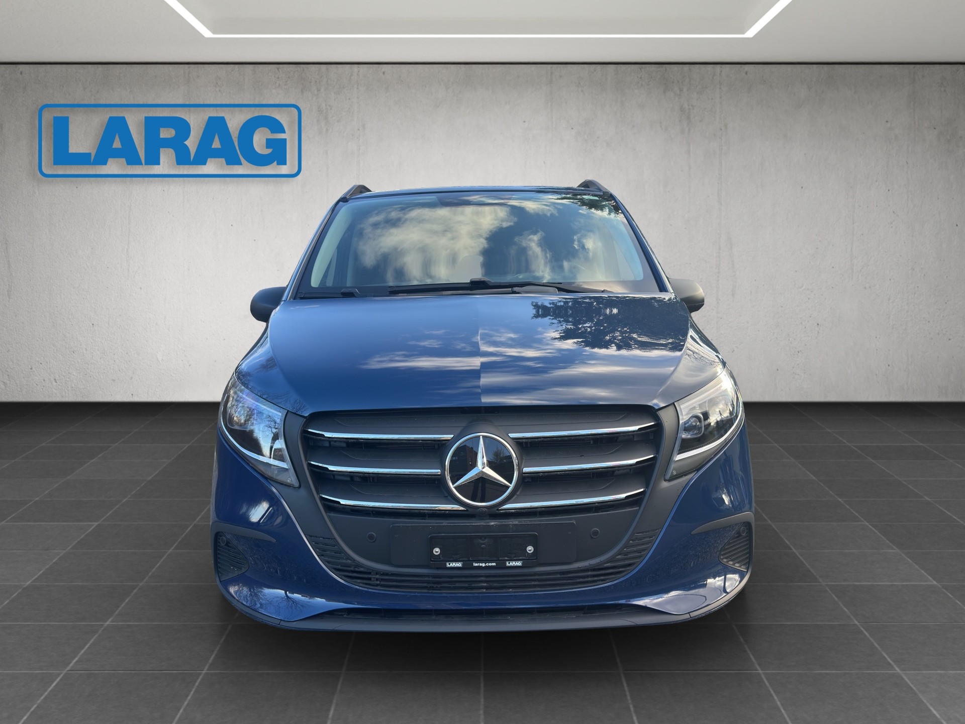 MERCEDES-BENZ Vito 116 CDI Lang Tourer 9G-Tronic 4M Select-image-1