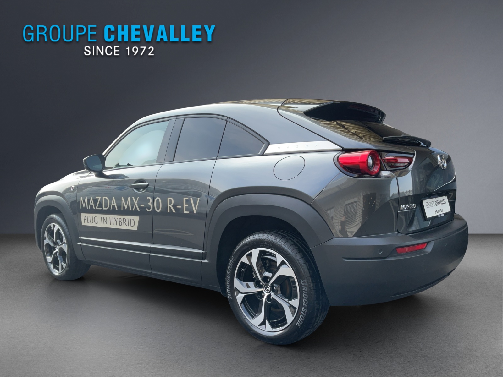 MAZDA MX-30 PHEV e-Skyactiv R-EV 170 Makoto-showroom-element-3