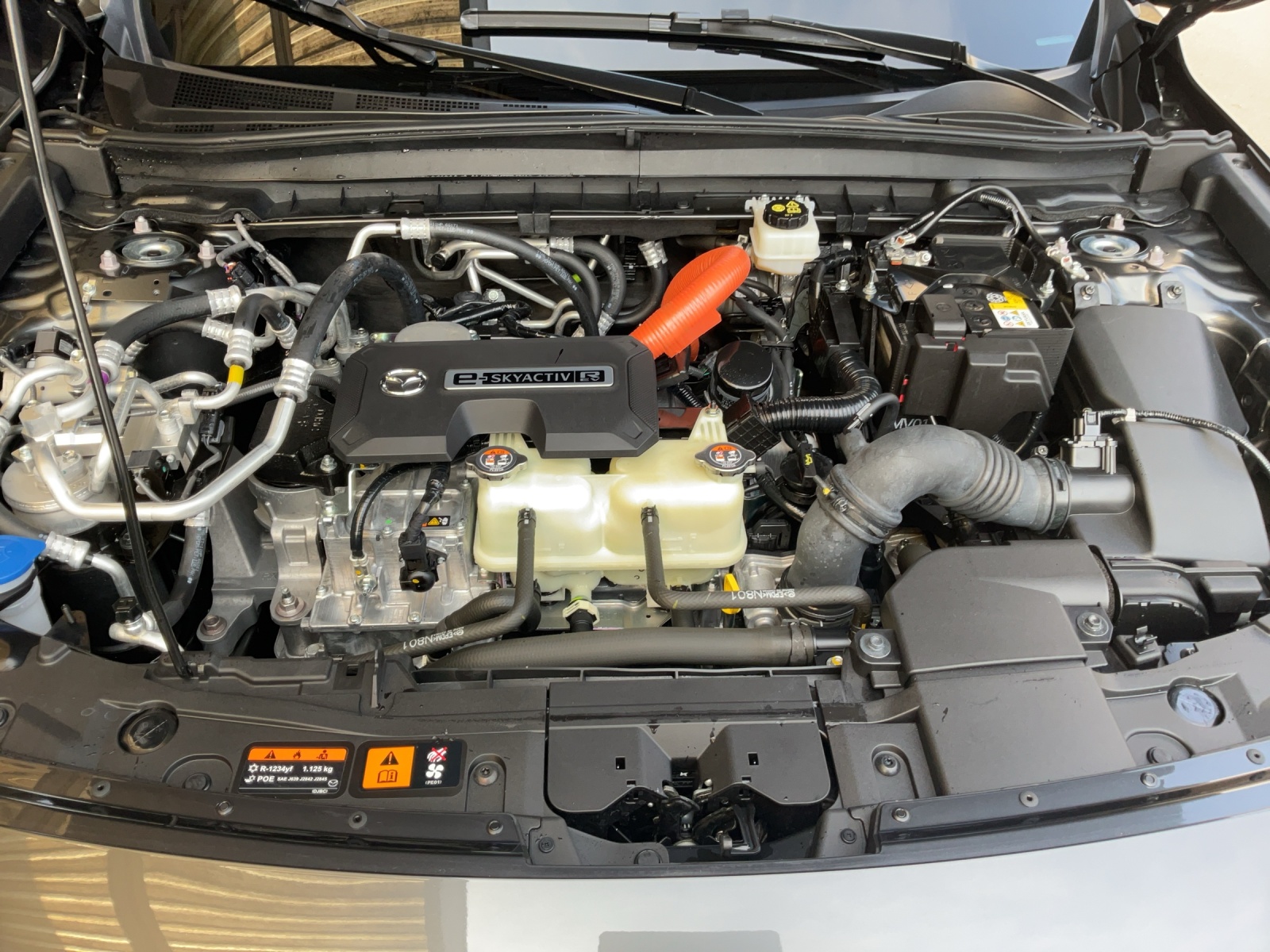 MAZDA MX-30 PHEV e-Skyactiv R-EV 170 Makoto-image-13