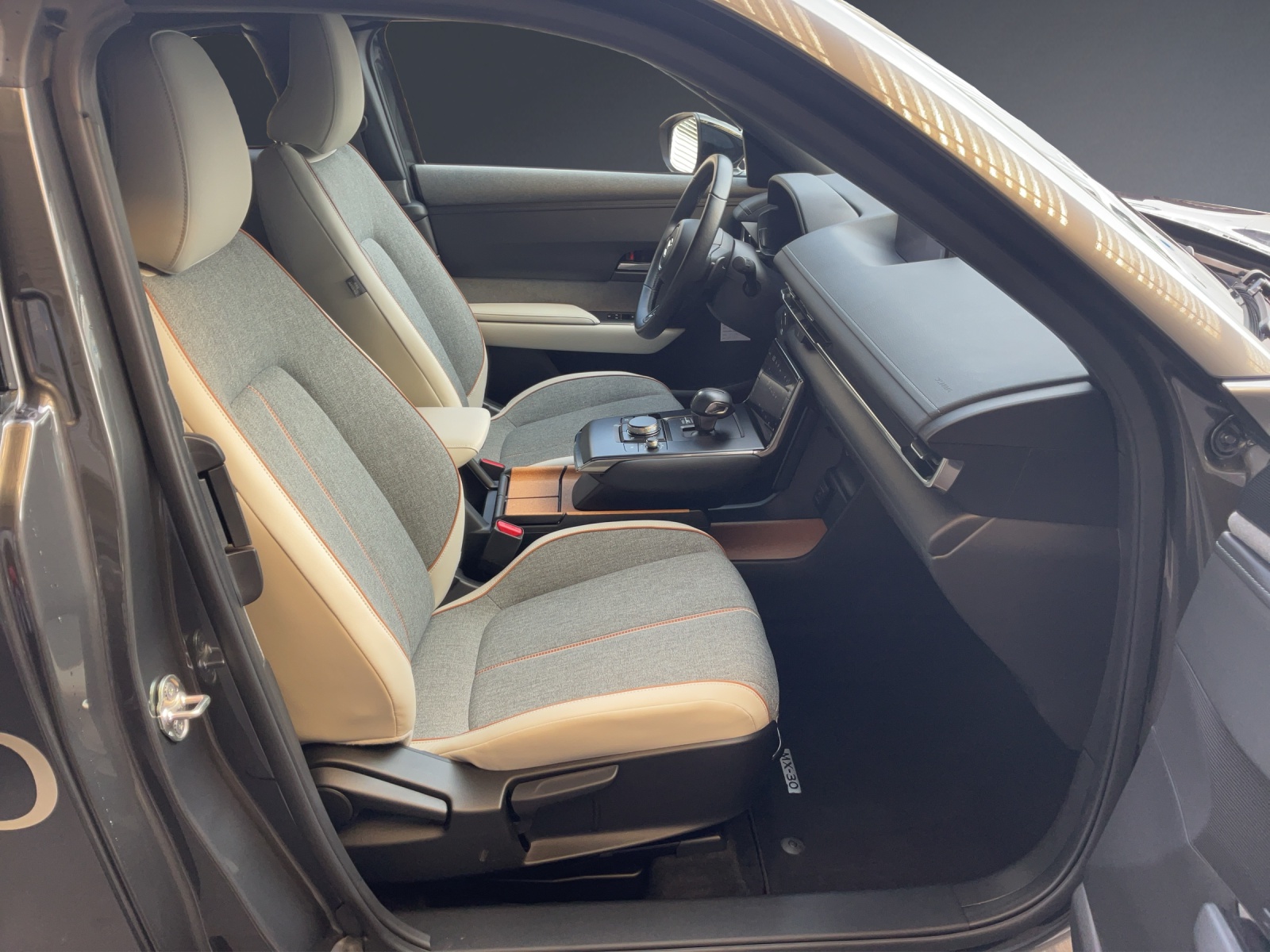 MAZDA MX-30 PHEV e-Skyactiv R-EV 170 Makoto-image-6