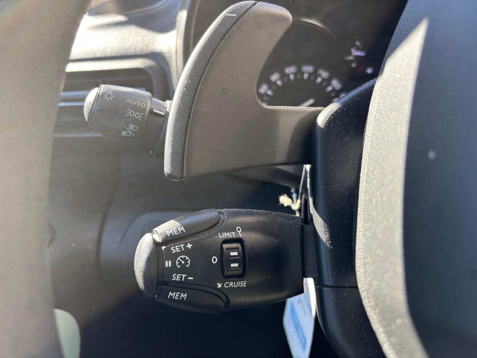CITROEN Berlingo XL 1.5 BlueHDi 130 Feel-image-14