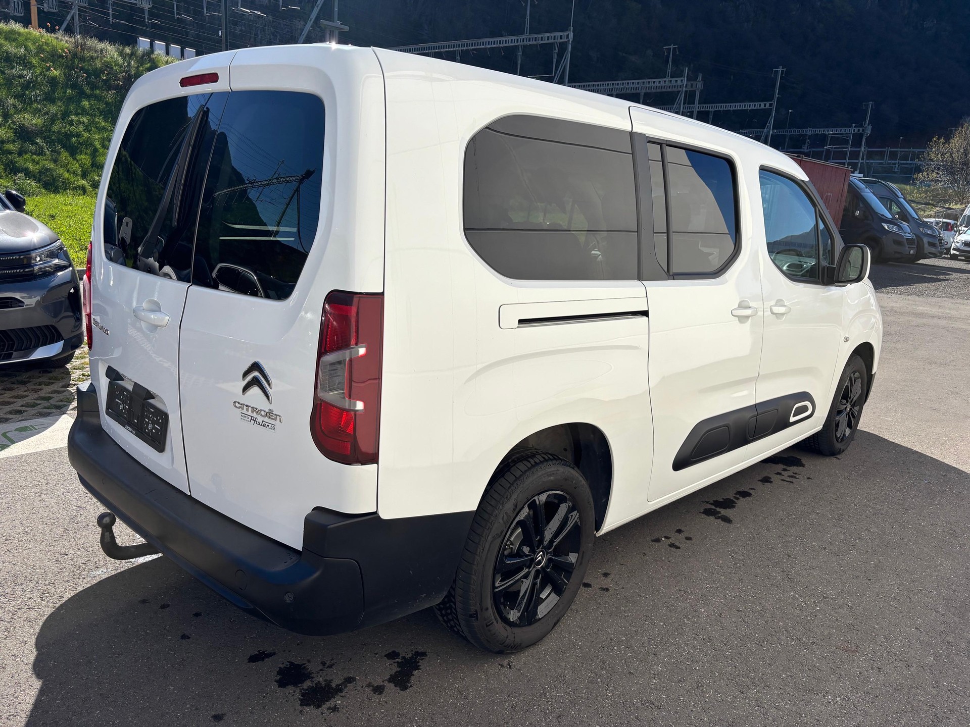 CITROEN Berlingo XL 1.5 BlueHDi 130 Feel-image-6
