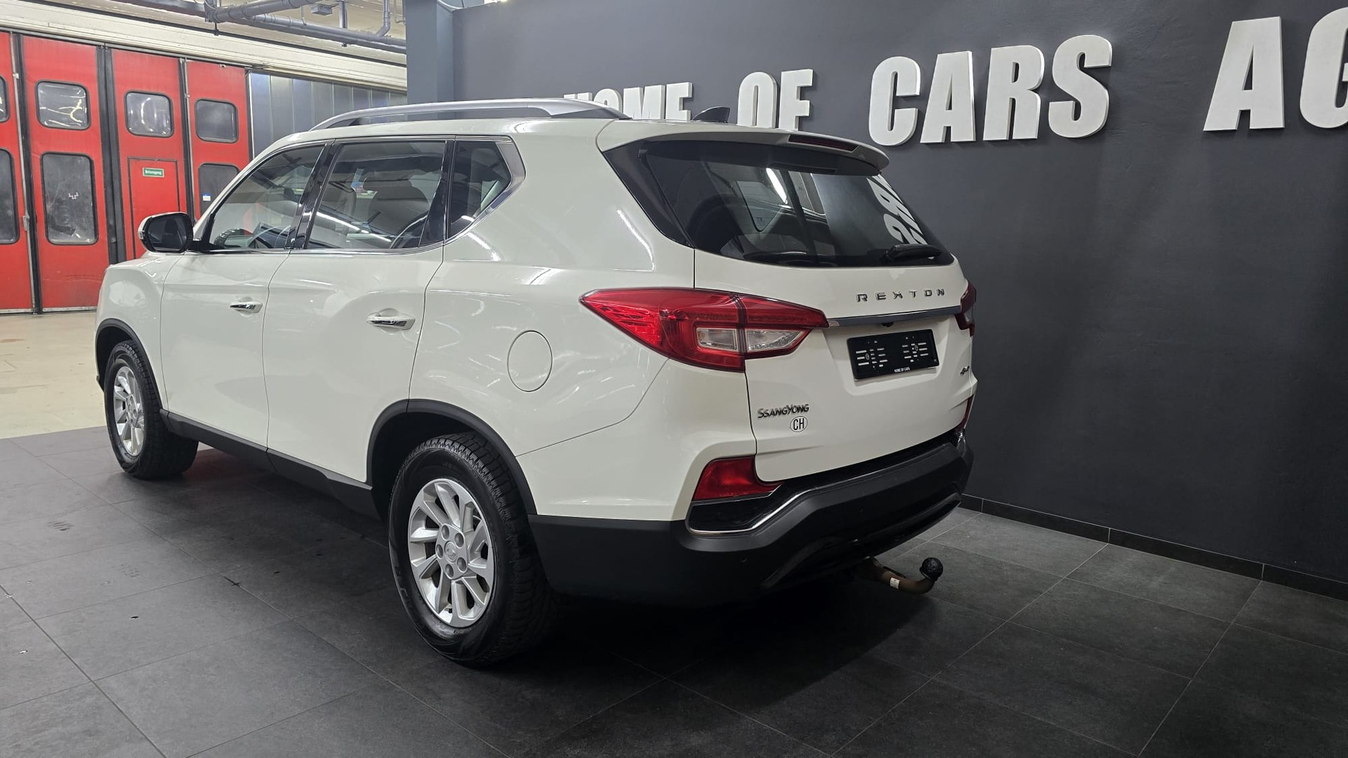 KGM-SsangYong Rexton RX220 e-XDi Crystal 4WD-image-6