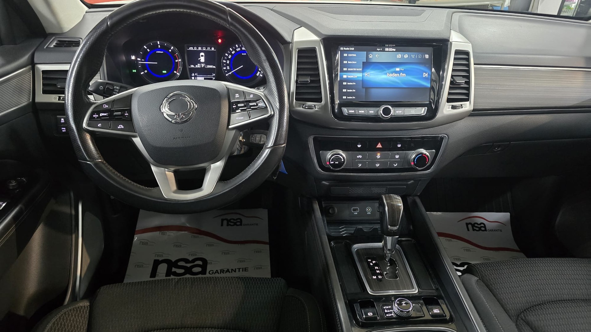 KGM-SsangYong Rexton RX220 e-XDi Crystal 4WD-image-22