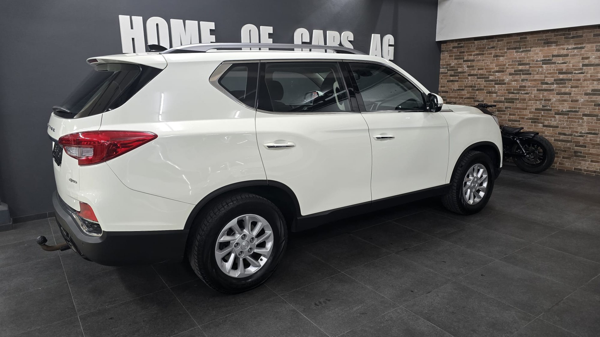 KGM-SsangYong Rexton RX220 e-XDi Crystal 4WD-image-11
