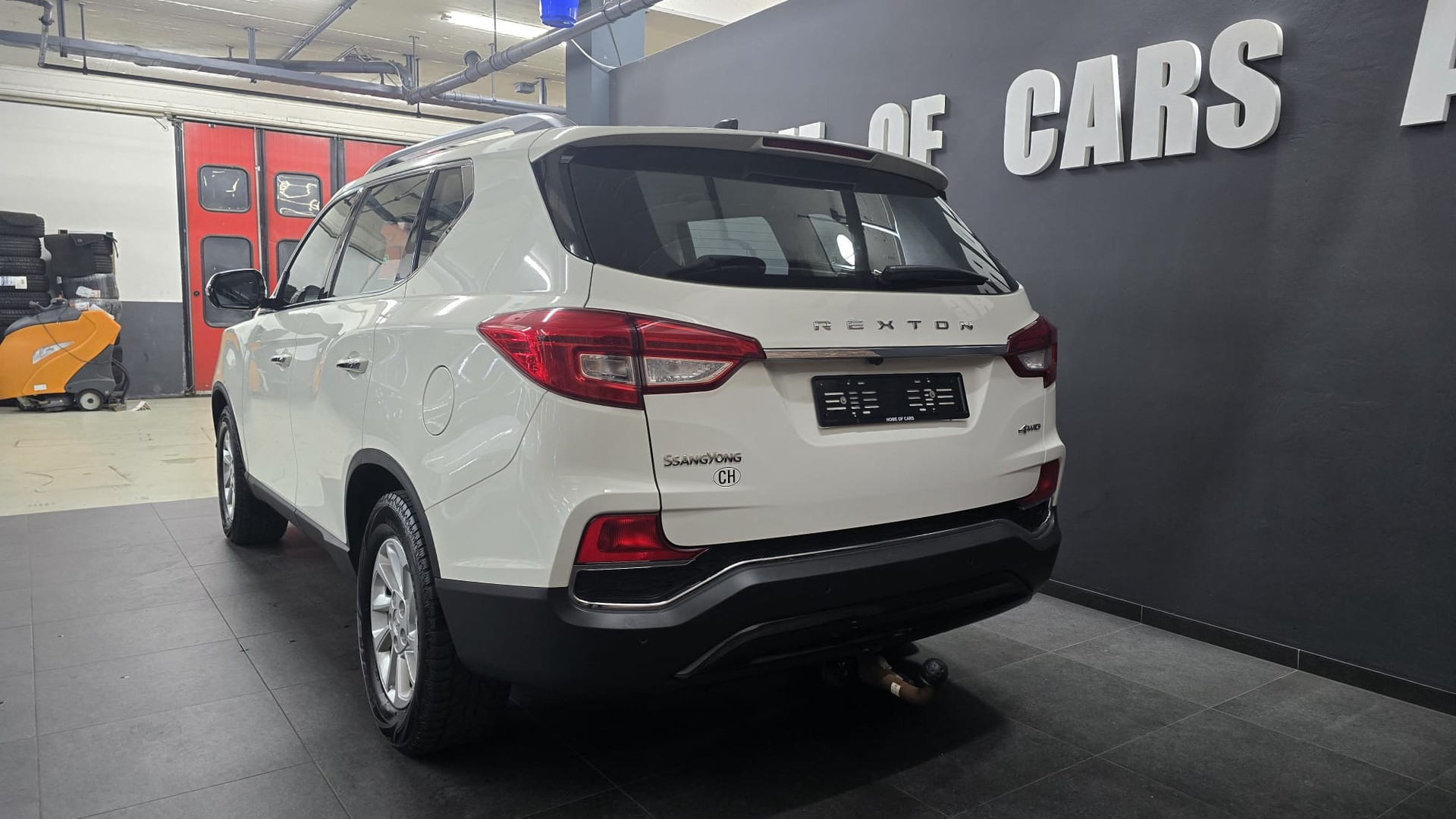 KGM-SsangYong Rexton RX220 e-XDi Crystal 4WD-image-7