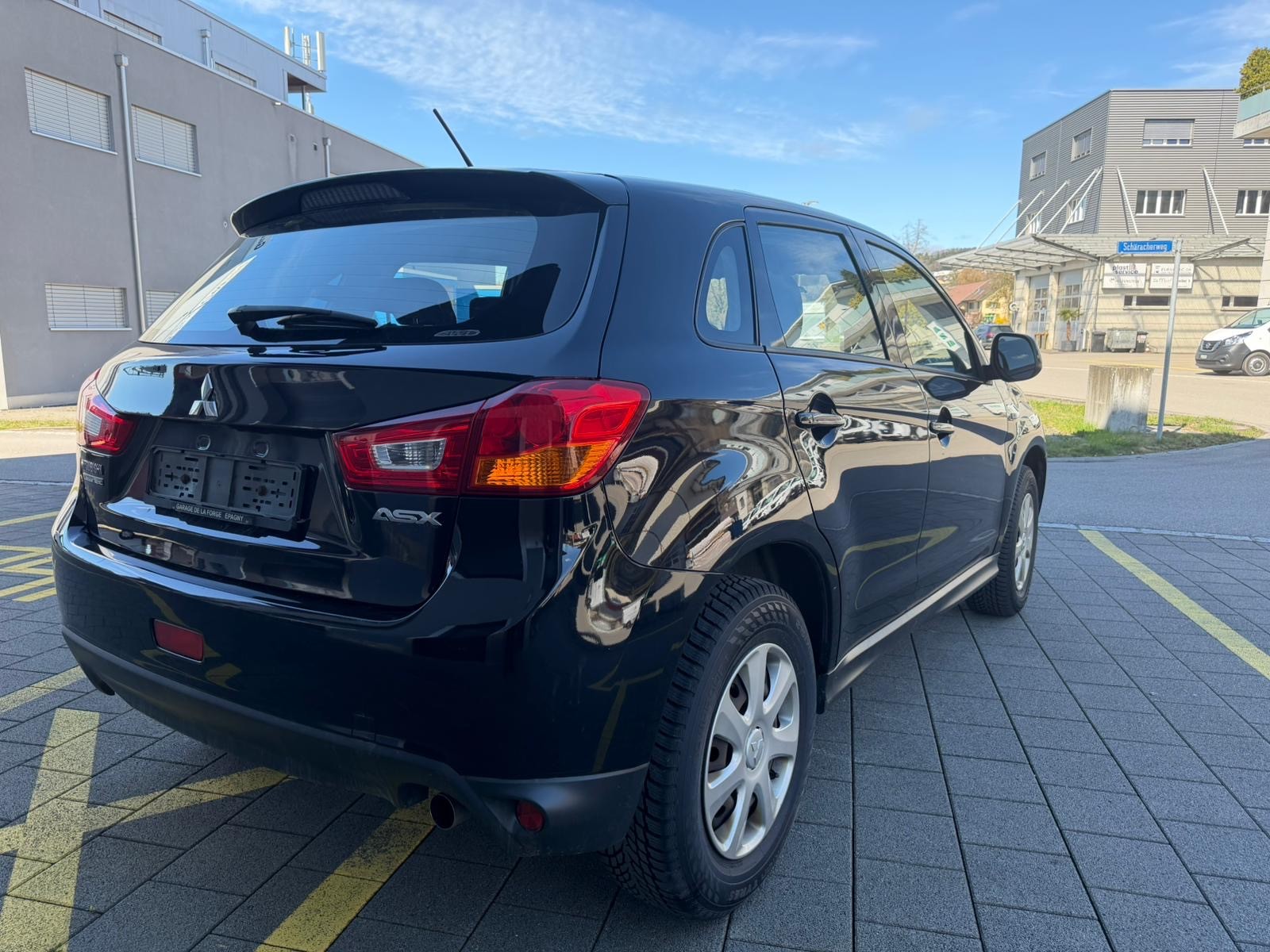 MITSUBISHI ASX 1.6 DID Pure 4WD-image-6