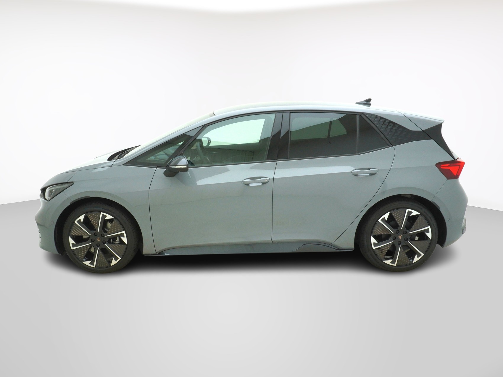 CUPRA Born Electric 77kWh e-Boost-showroom-element-1