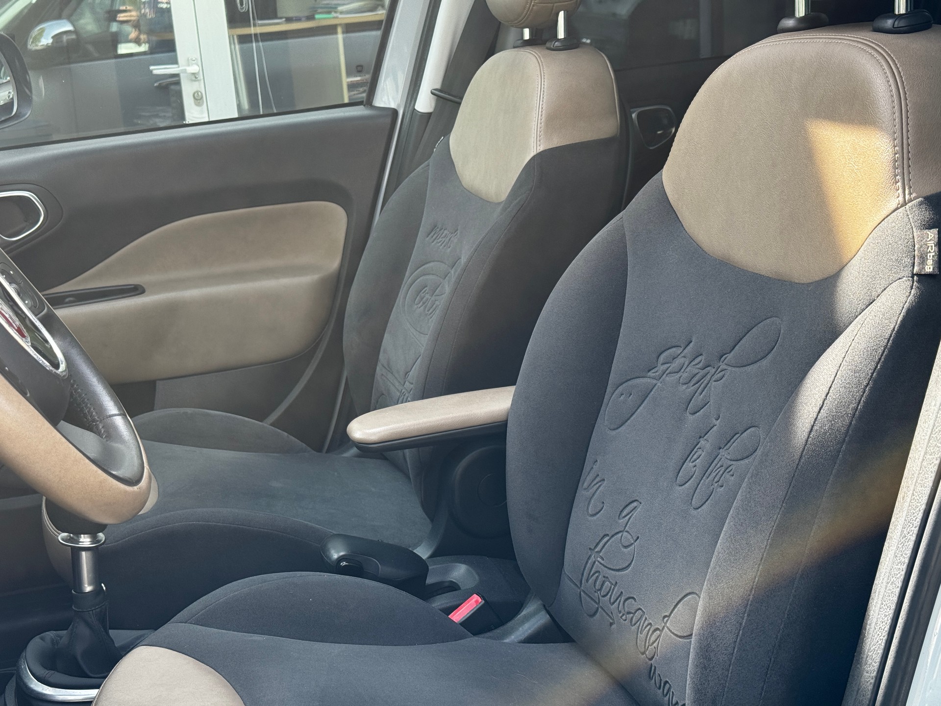 FIAT 500L-image-10