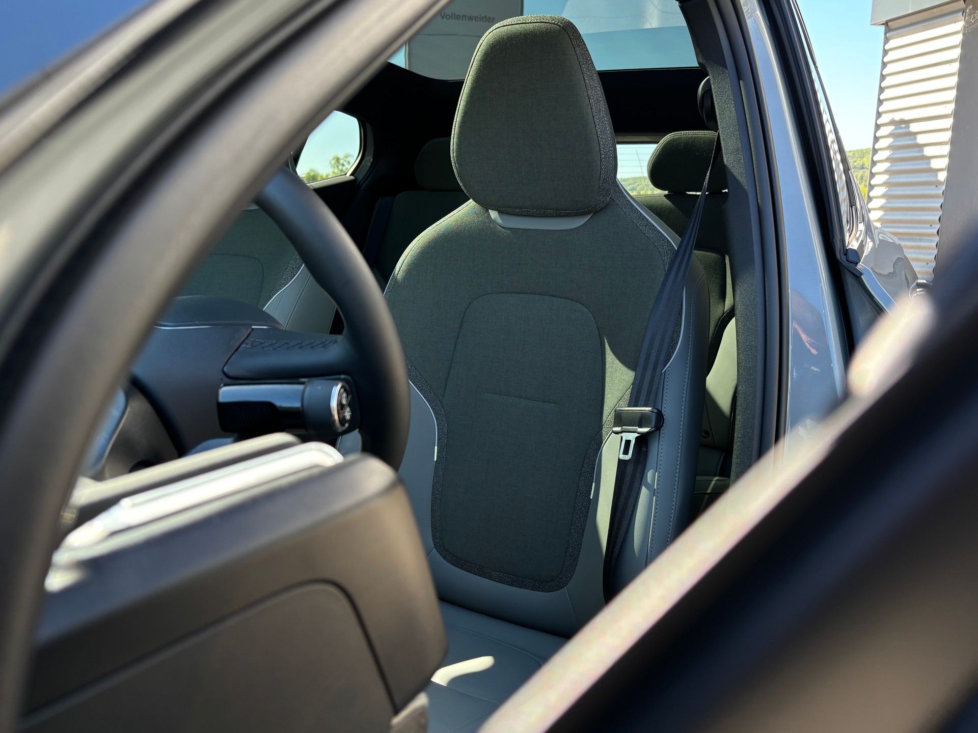 VOLVO EX30 CC E60 Twin Performance AWD-showroom-element-3