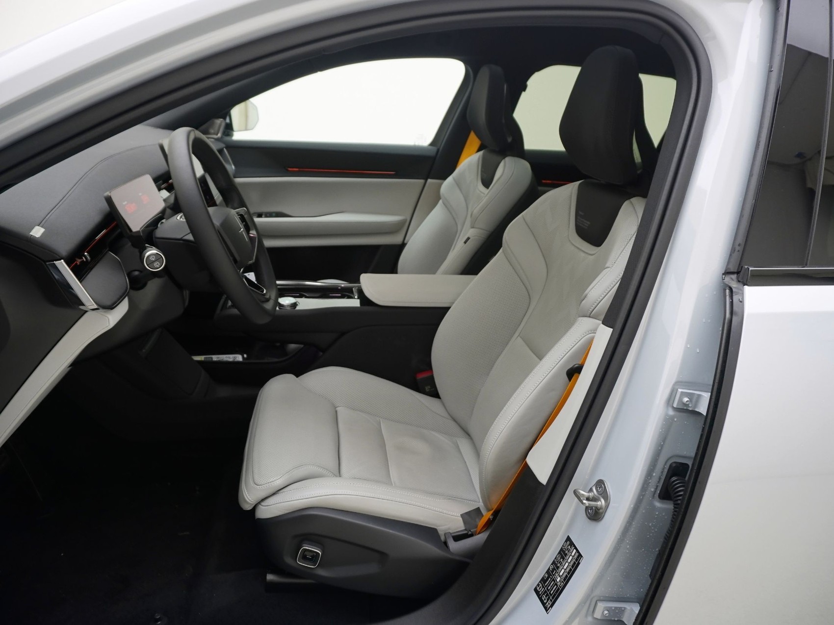 POLESTAR 3 Long Range Dual Motor Performance-image-11