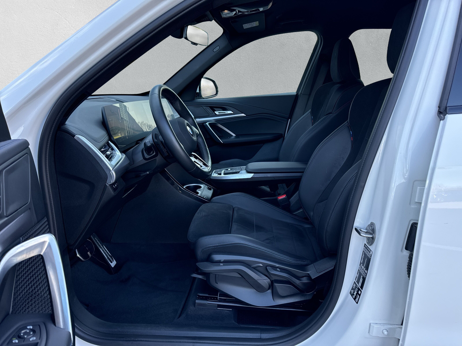 BMW X1 xDrive 20d 48V M Sport-image-10