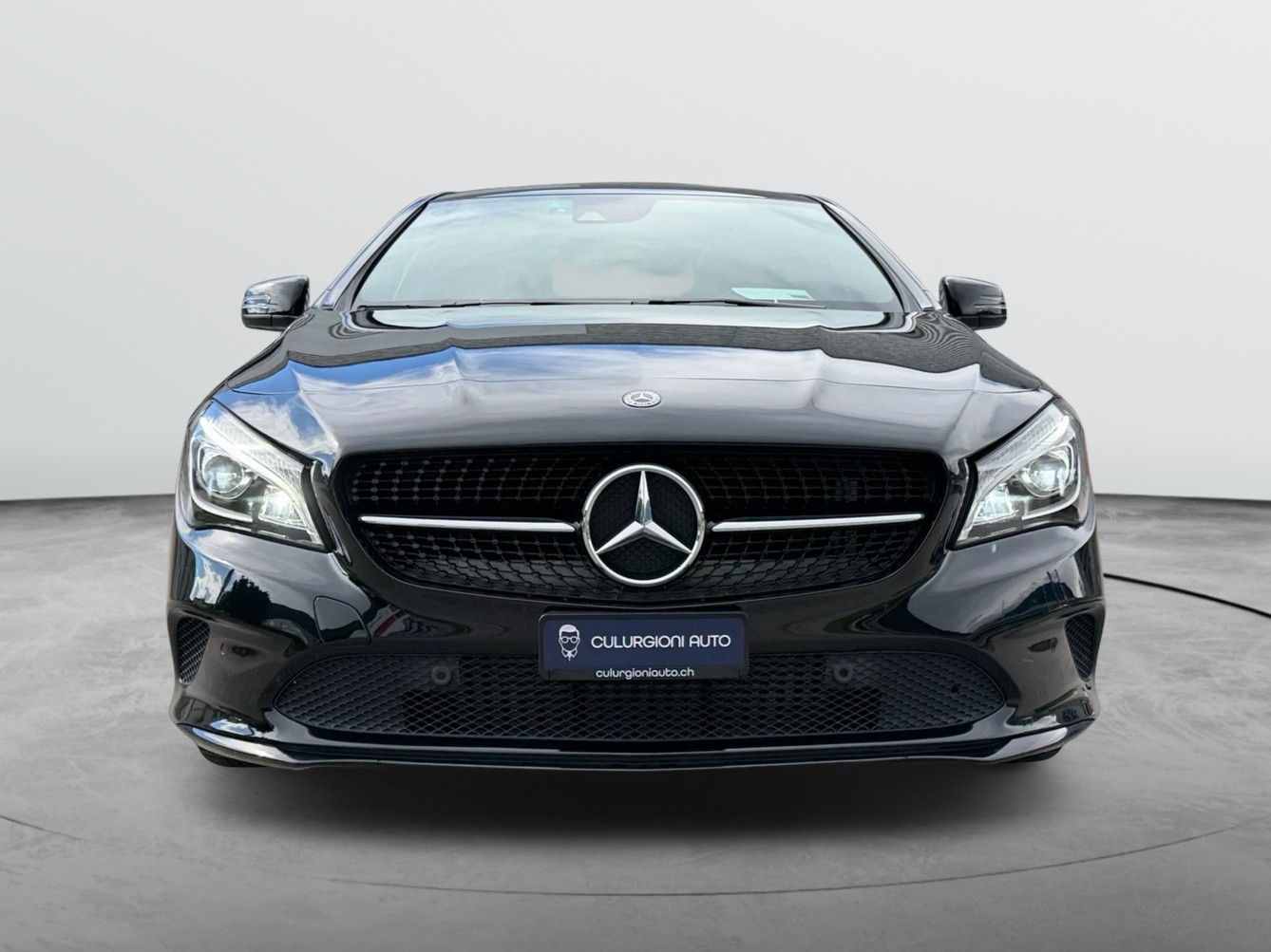 MERCEDES-BENZ CLA Shooting Brake 200 d AMG Line 7G-DCT-showroom-element-1
