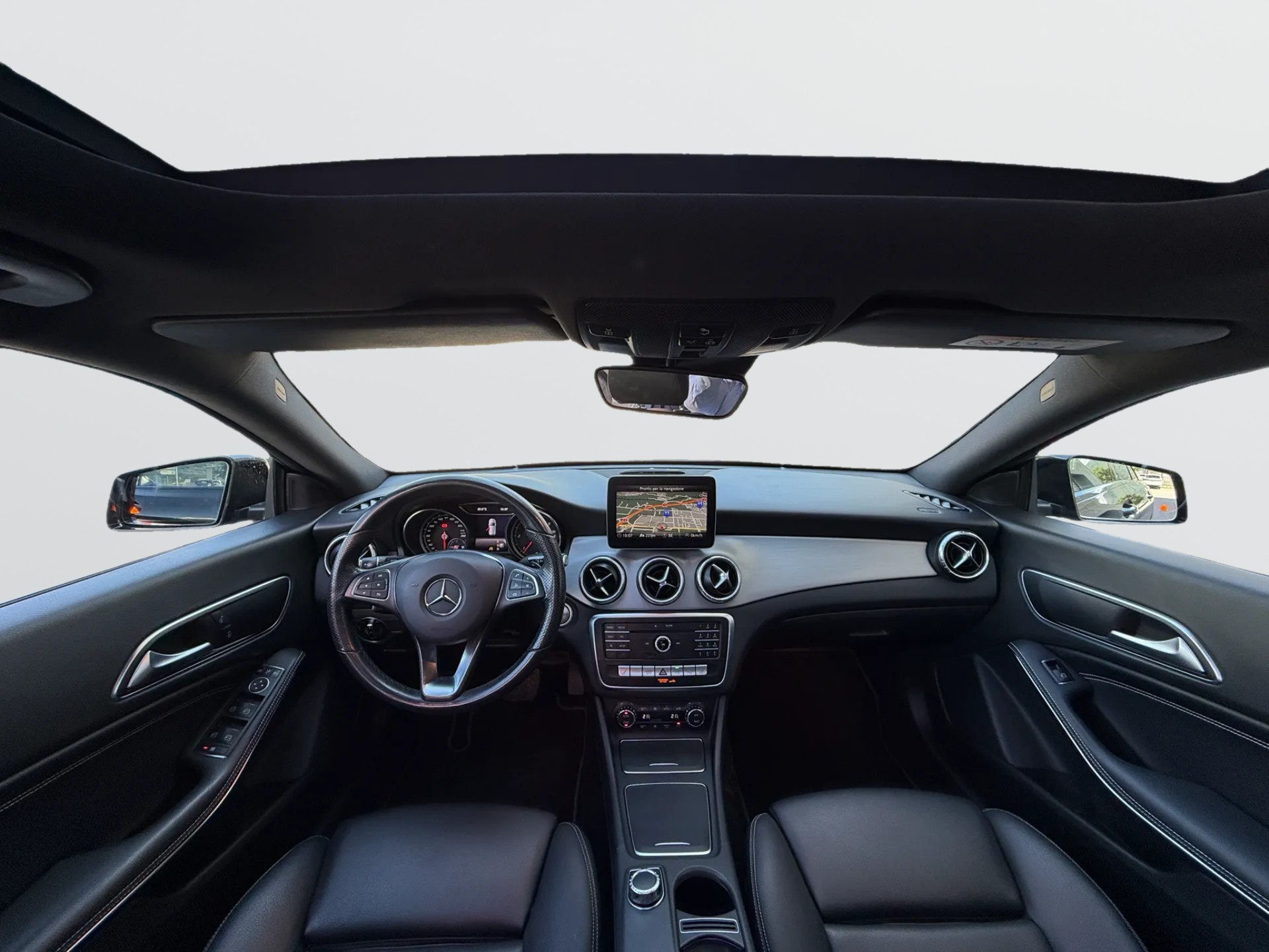 MERCEDES-BENZ CLA Shooting Brake 200 d AMG Line 7G-DCT-image-8
