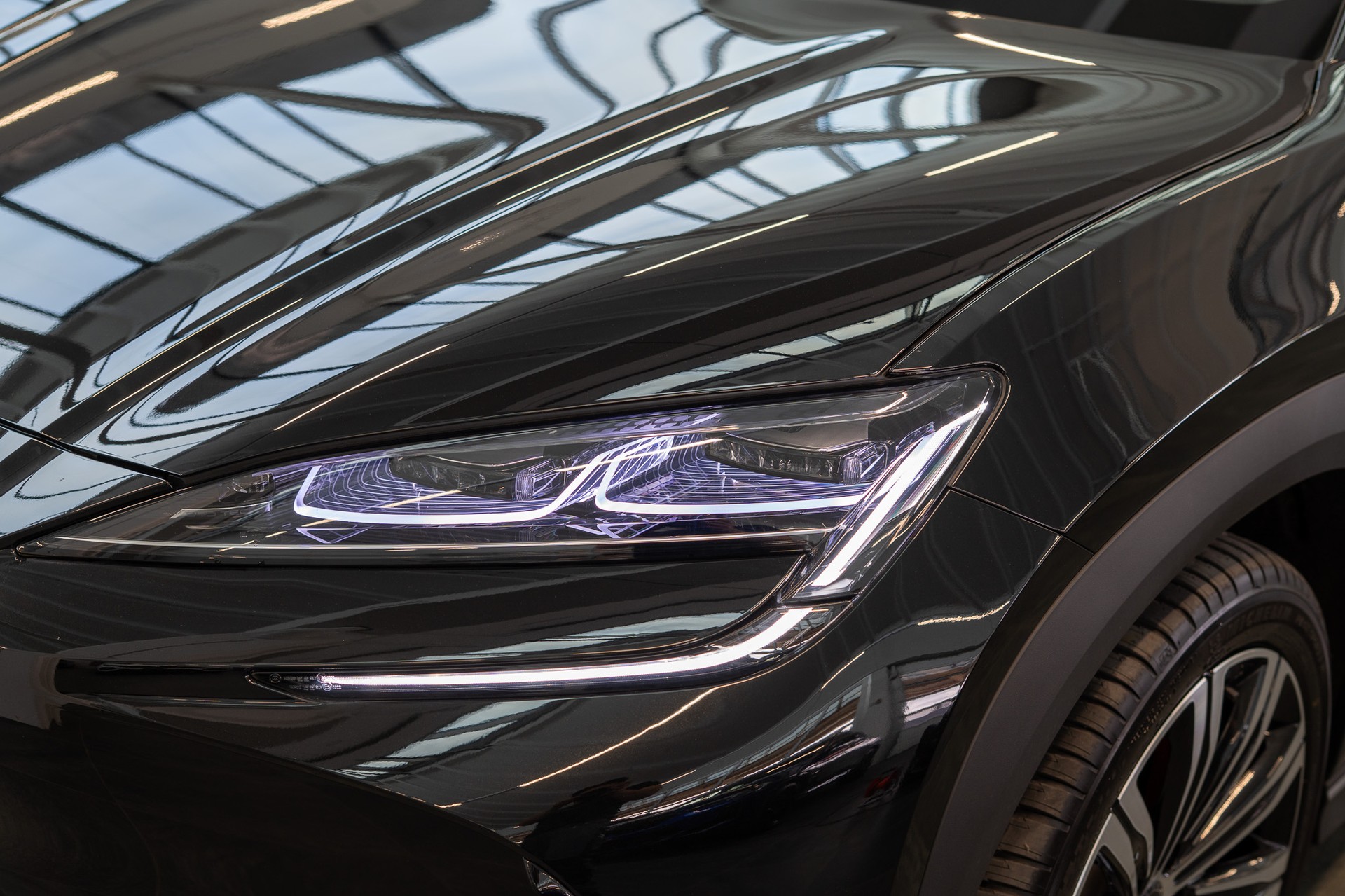 BYD Sealion 7 91,3 kWh Excellence AWD / Panoramadach / Head-Up Display / 360° Kamera-image-24
