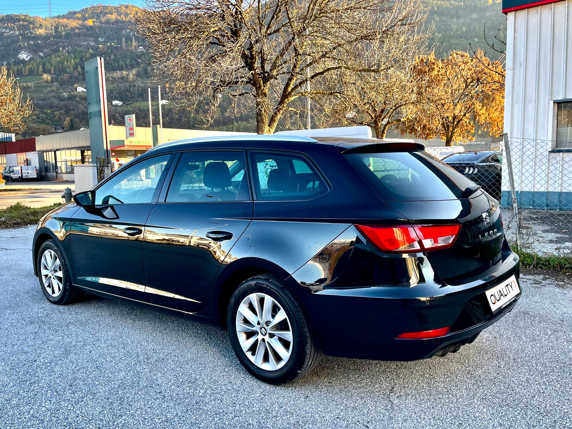 SEAT Leon ST 2.0 TDI CR Style 4Drive DSG-showroom-element-2