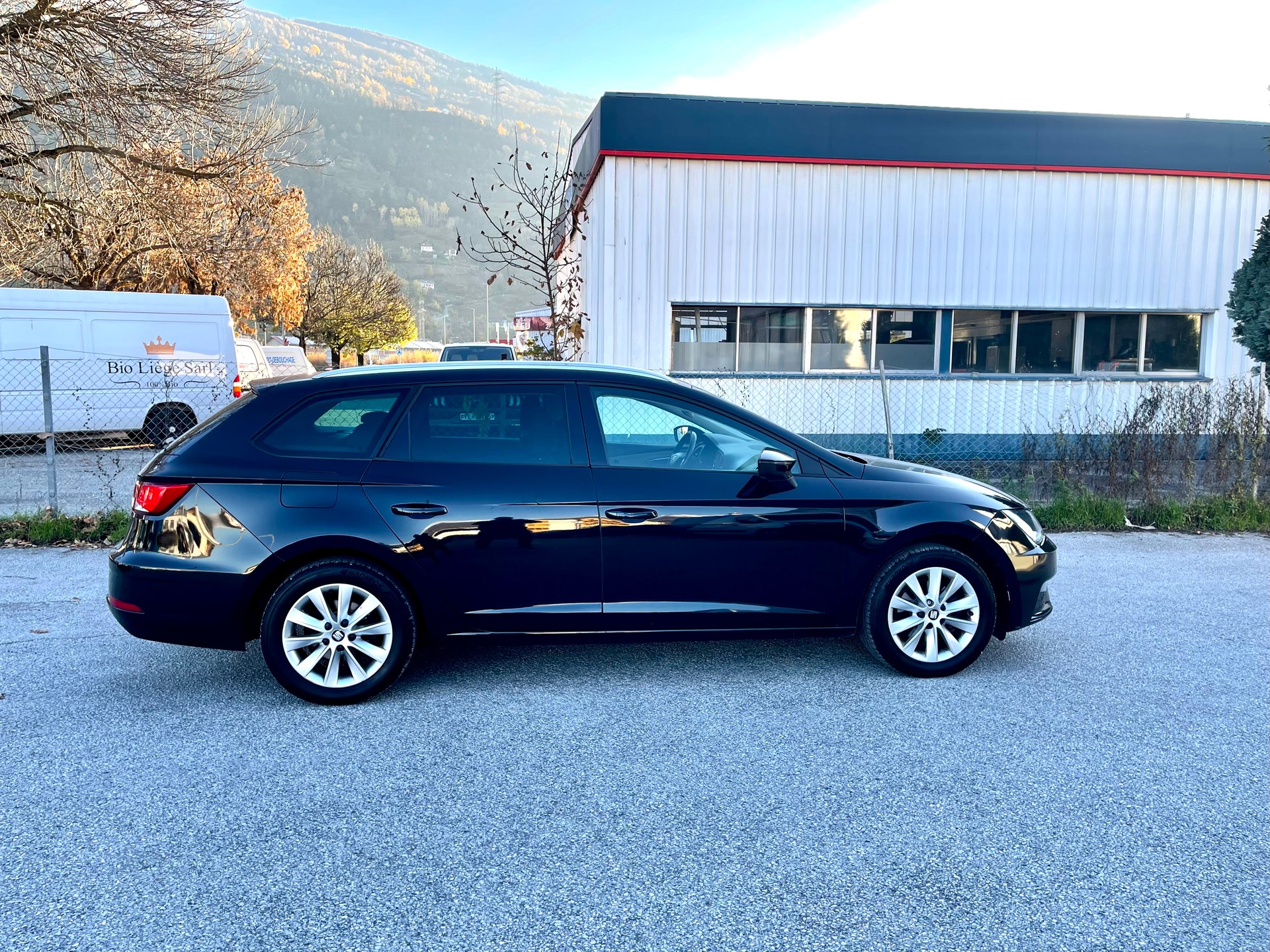 SEAT Leon ST 2.0 TDI CR Style 4Drive DSG-image-19