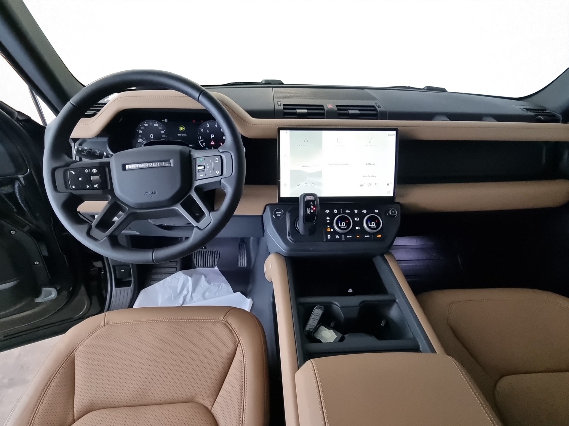 LAND ROVER Defender 110 X-Dynamic SE AWD-image-7