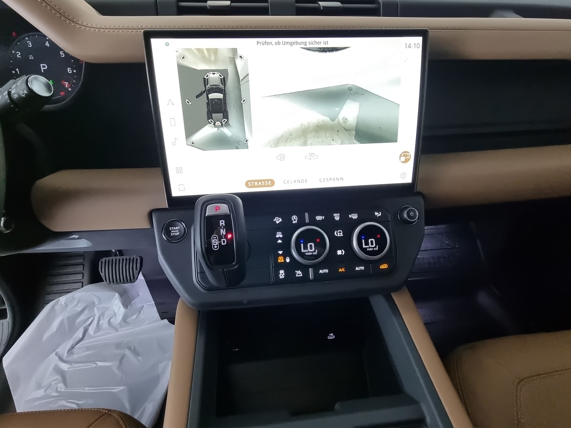 LAND ROVER Defender 110 X-Dynamic SE AWD-image-15