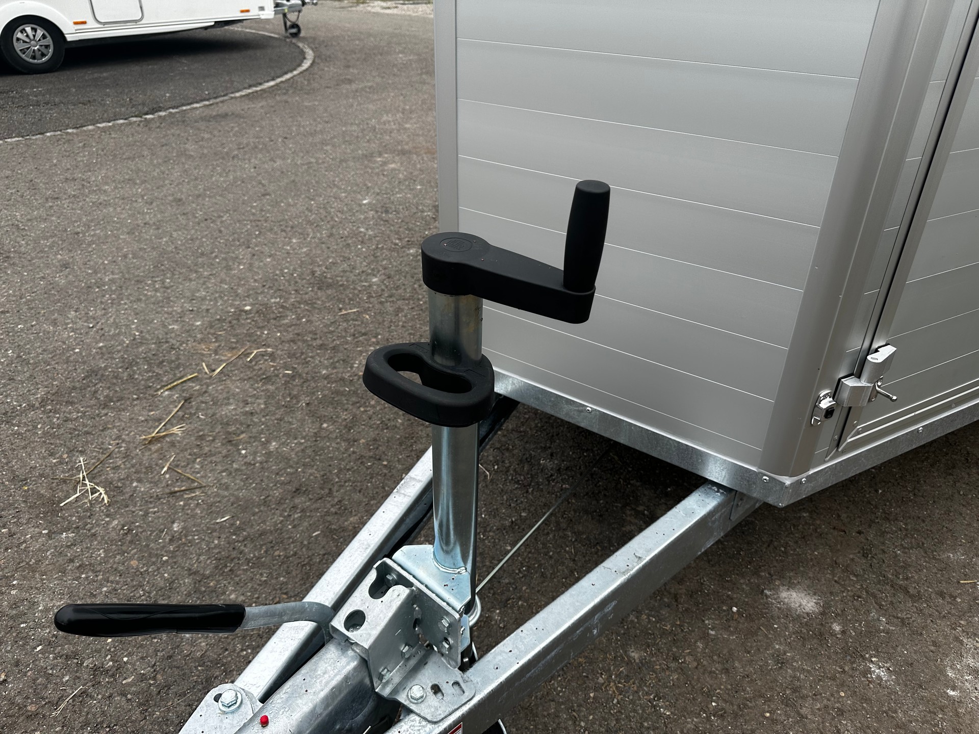 HUMBAUR Equitos Alu 2400-image-4