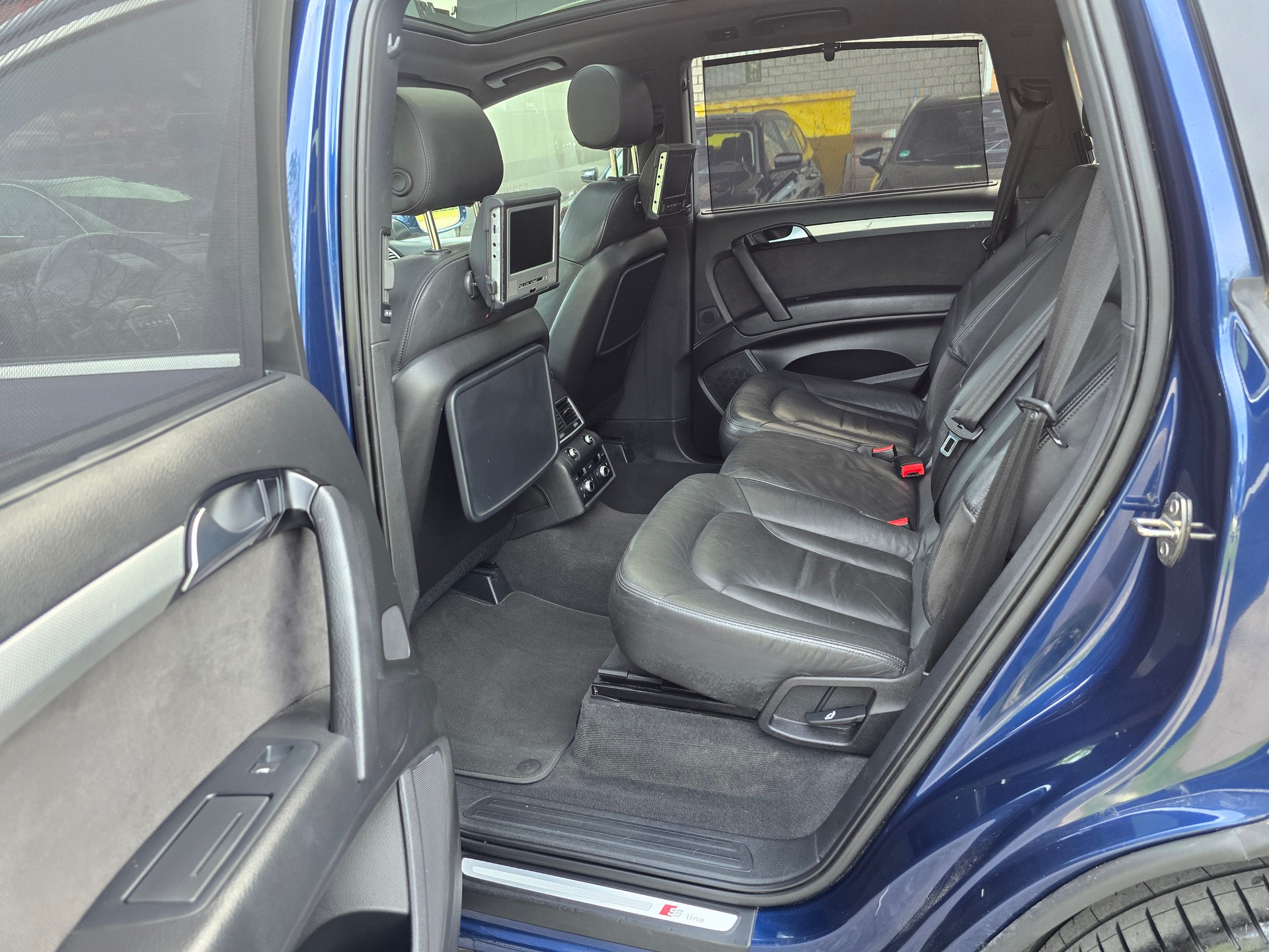 AUDI Q7 3.0 TFSI quattro tiptronic S-Line-image-17