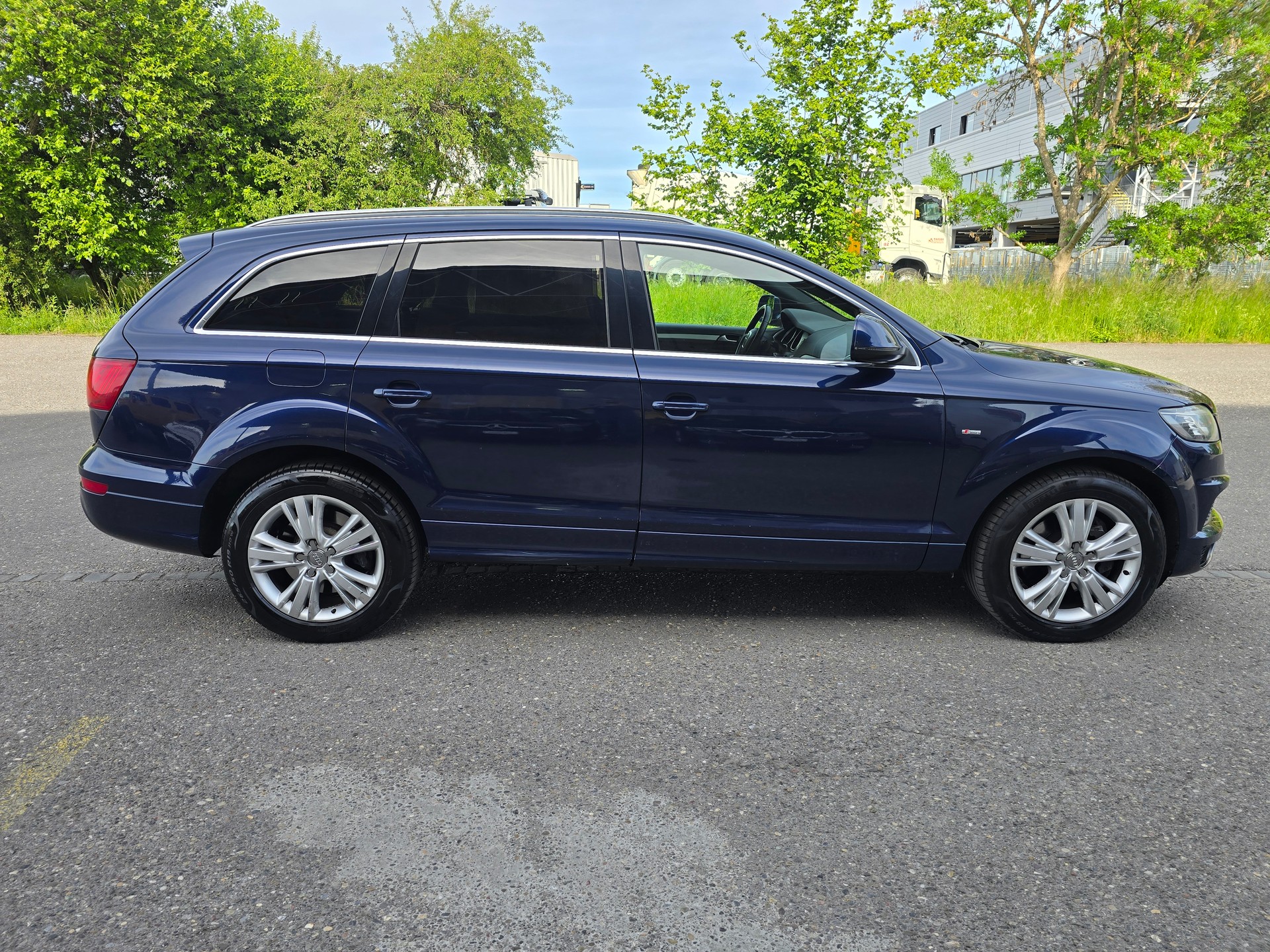 AUDI Q7 3.0 TFSI quattro tiptronic S-Line-image-10