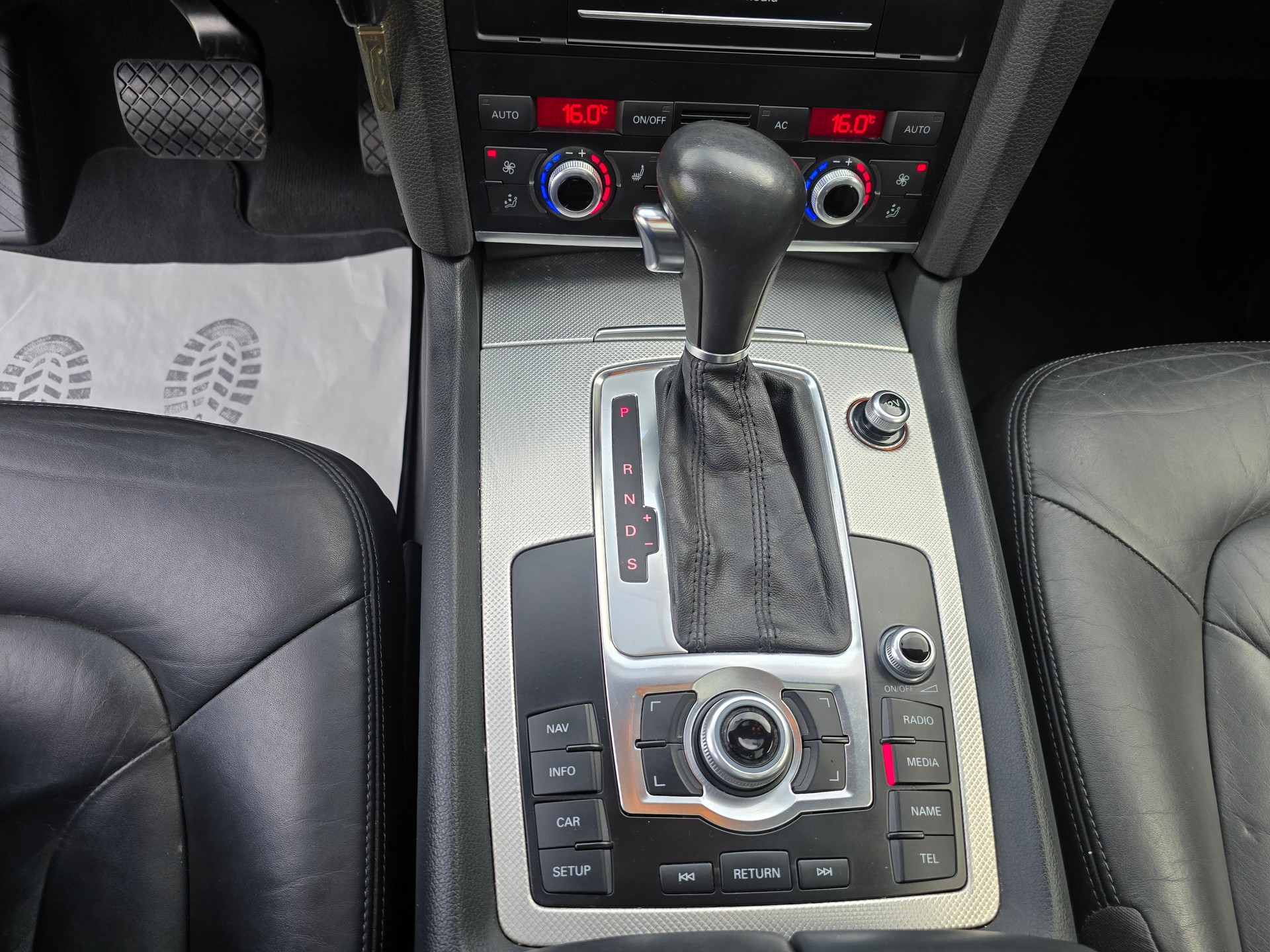 AUDI Q7 3.0 TFSI quattro tiptronic S-Line-image-24