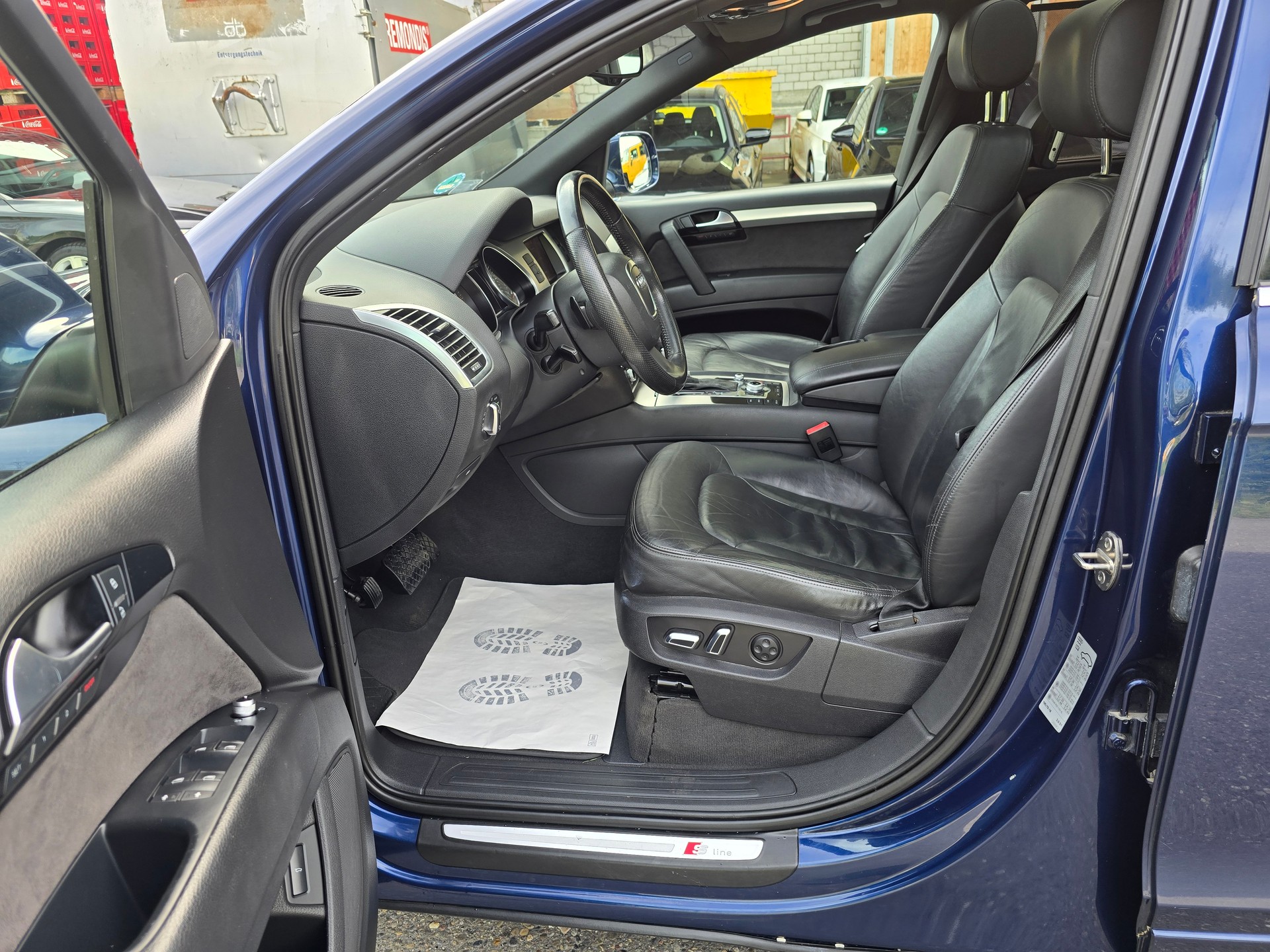 AUDI Q7 3.0 TFSI quattro tiptronic S-Line-image-15