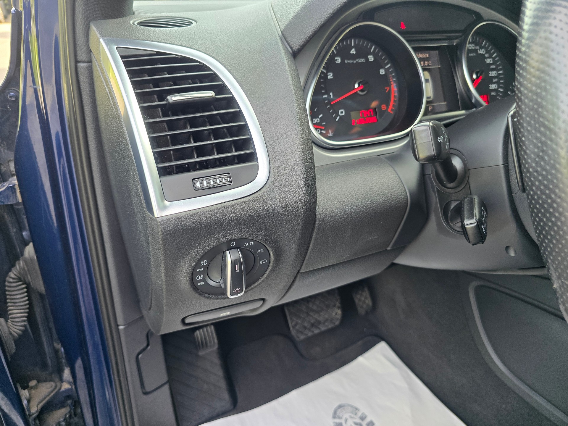AUDI Q7 3.0 TFSI quattro tiptronic S-Line-image-22