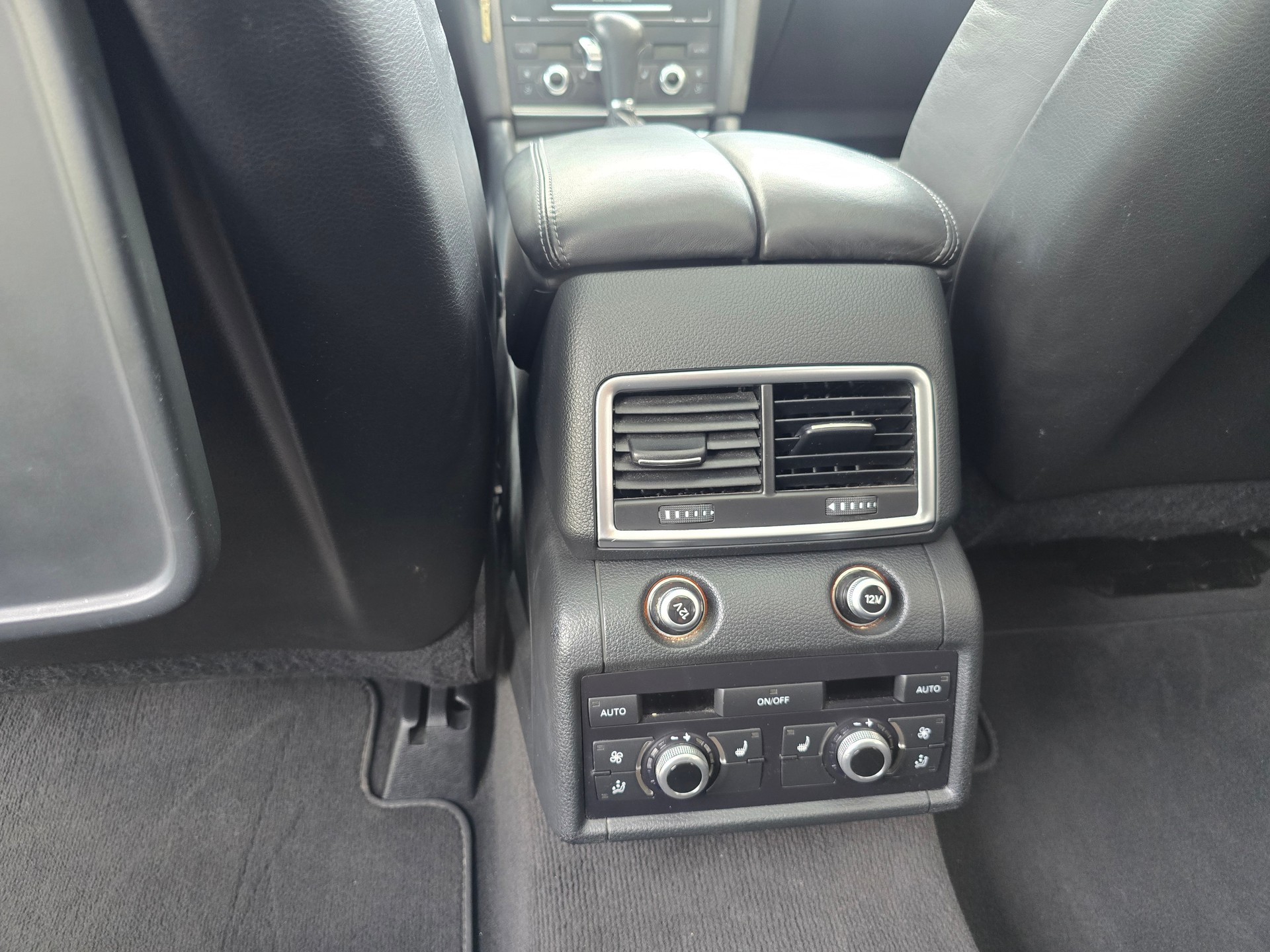 AUDI Q7 3.0 TFSI quattro tiptronic S-Line-image-18