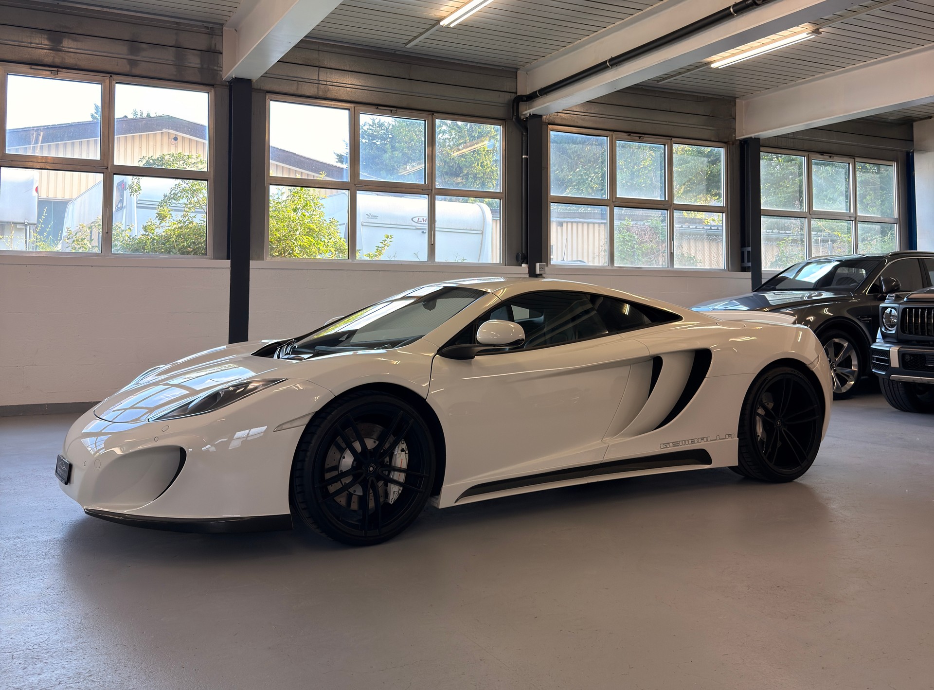 McLAREN Mp4-12C Gemballa Edition-showroom-element-1
