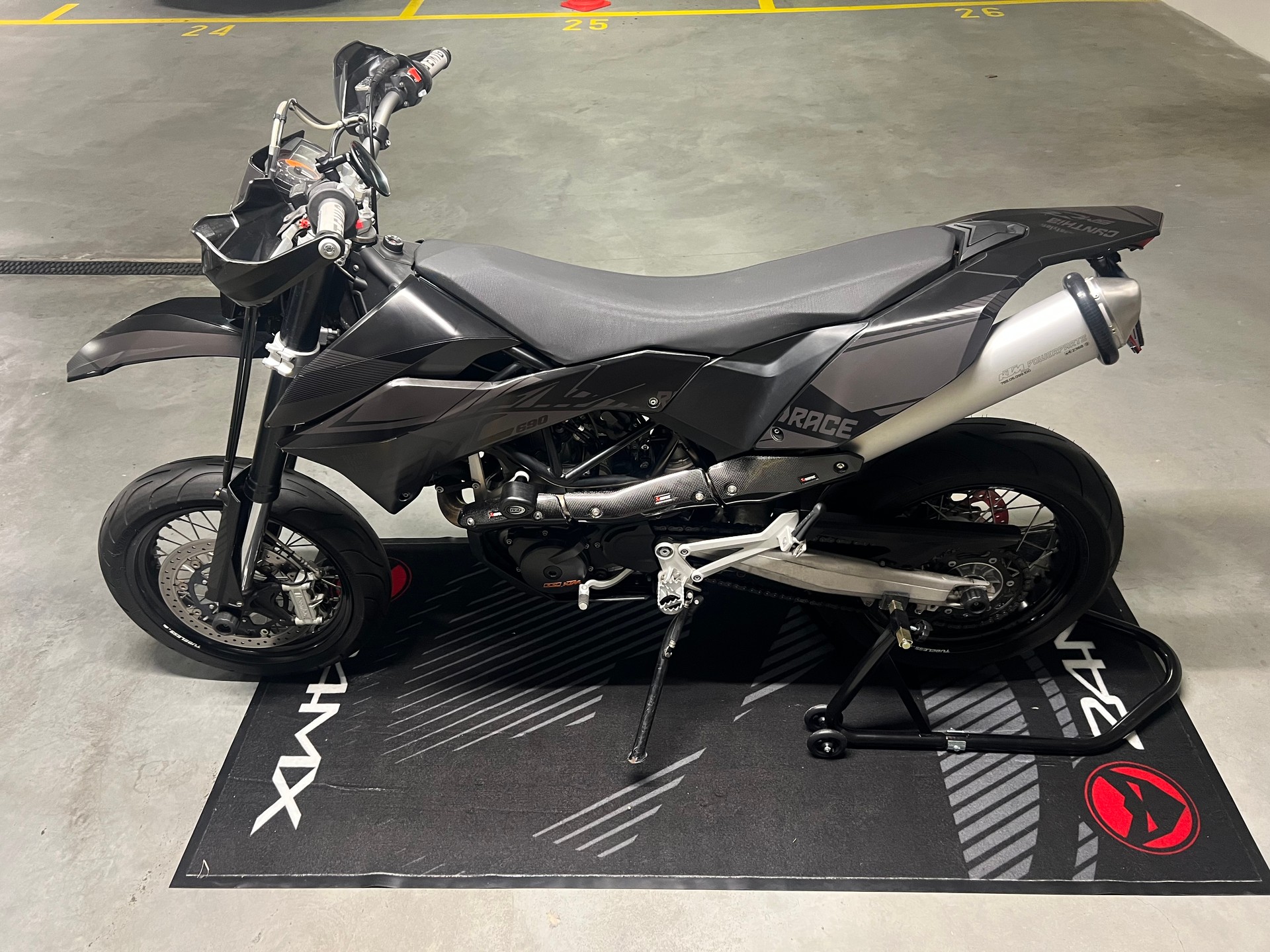KTM 690 SMC-image-2