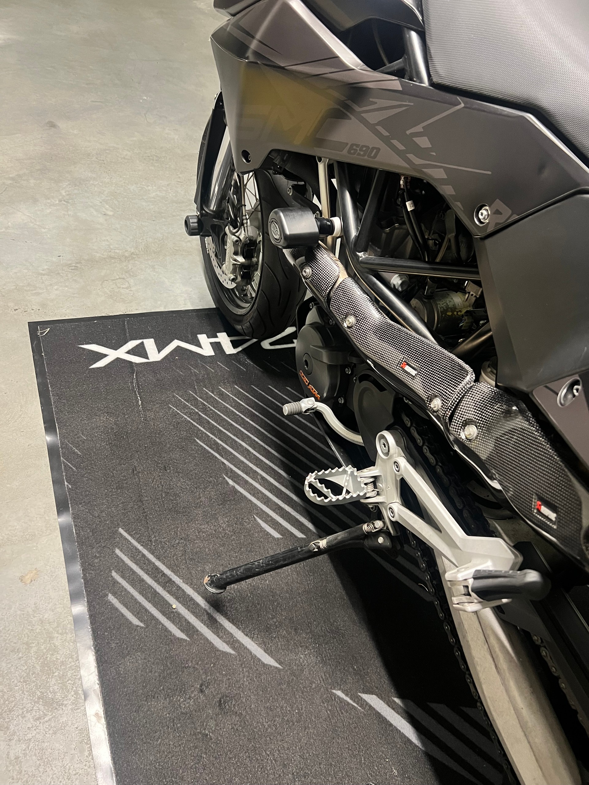 KTM 690 SMC-image-14