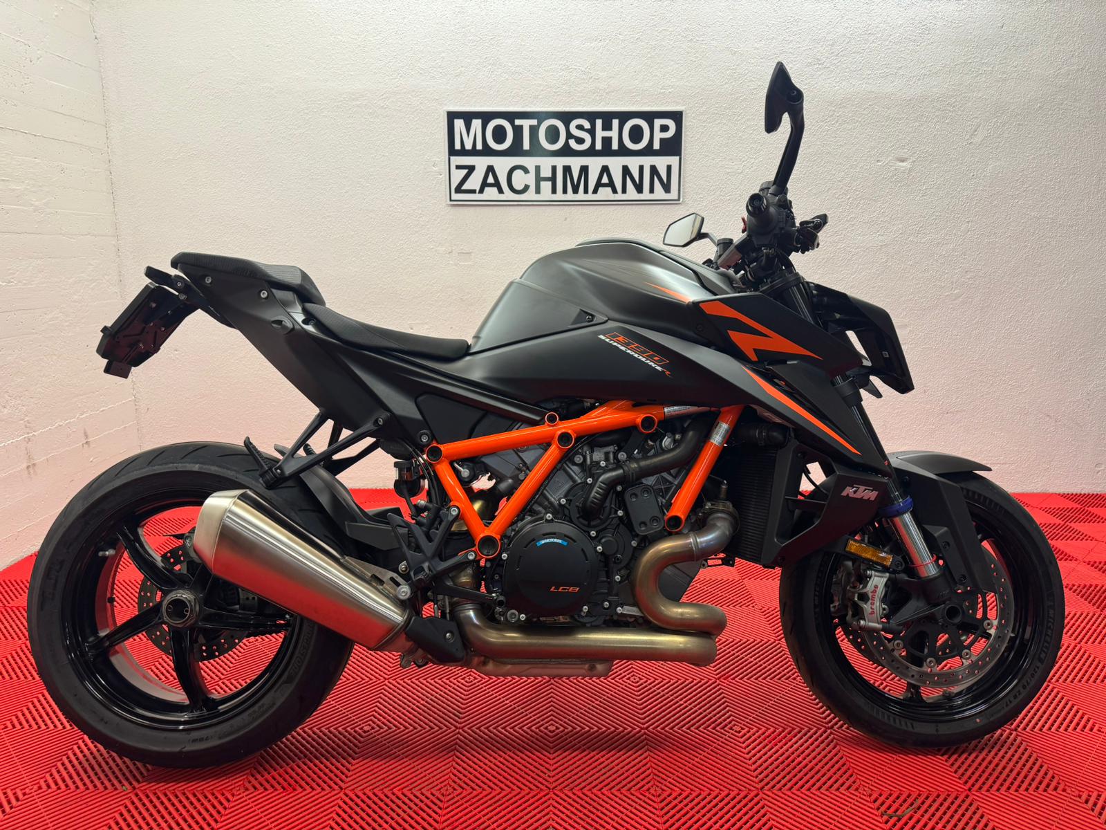 KTM 1390 Super Duke R EVO-image-0
