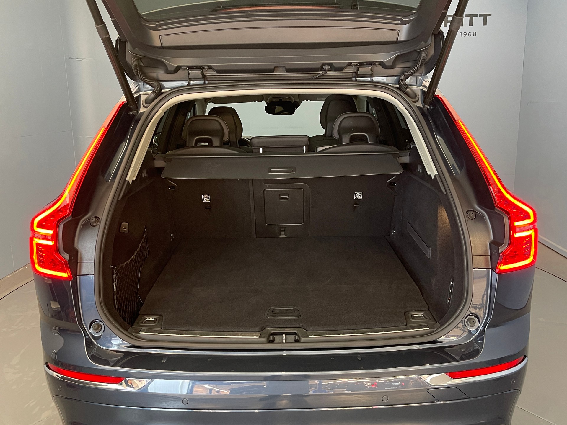 VOLVO XC60 2.0 T8 TE Inscription AWD-image-7