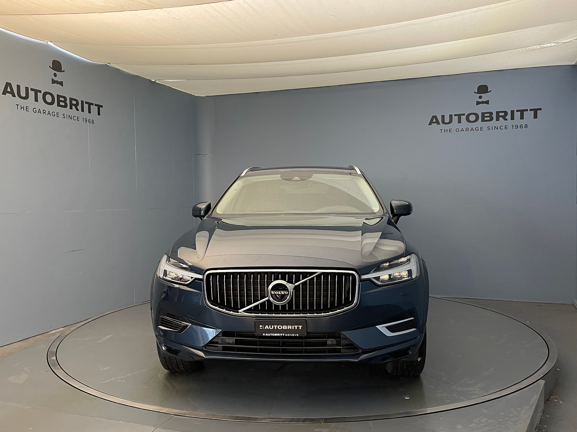 VOLVO XC60 2.0 T8 TE Inscription AWD-showroom-element-2