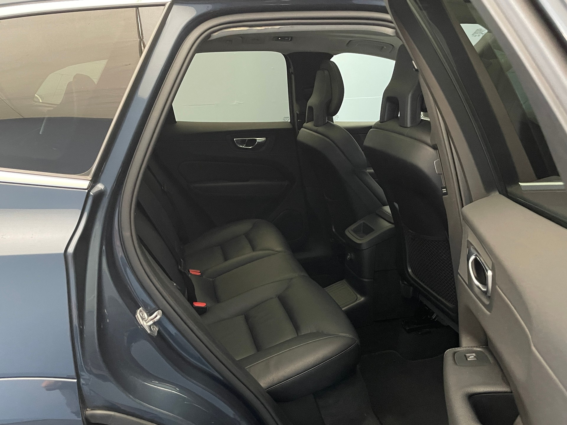 VOLVO XC60 2.0 T8 TE Inscription AWD-image-9