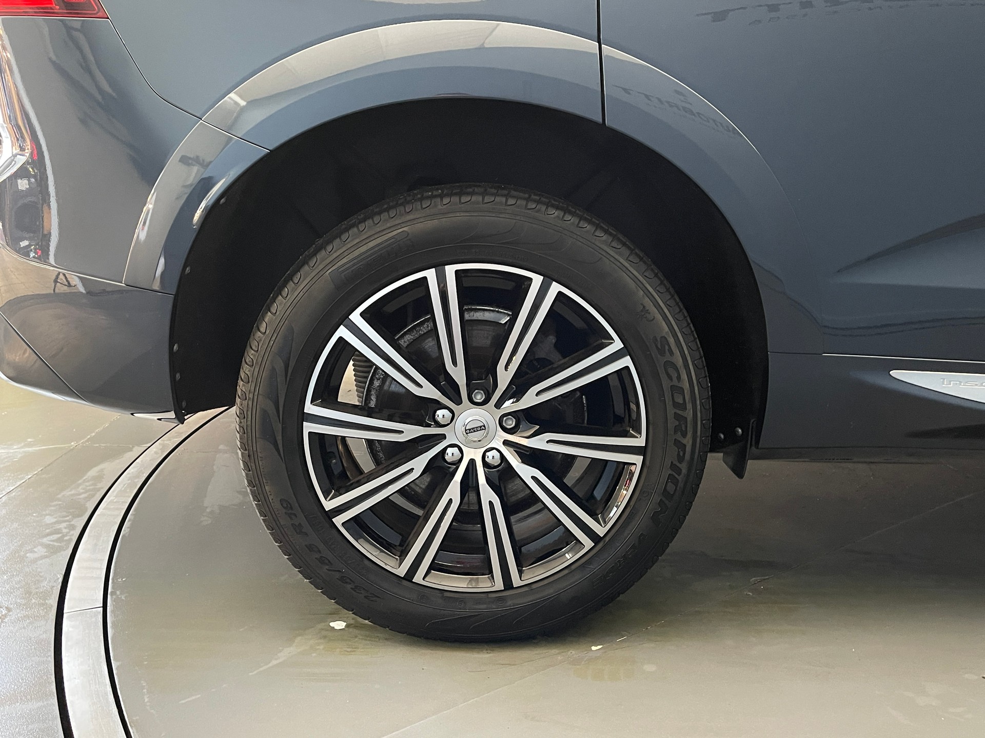 VOLVO XC60 2.0 T8 TE Inscription AWD-showroom-element-1