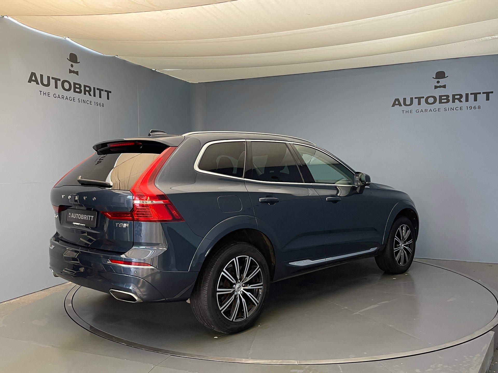 VOLVO XC60 2.0 T8 TE Inscription AWD-image-6