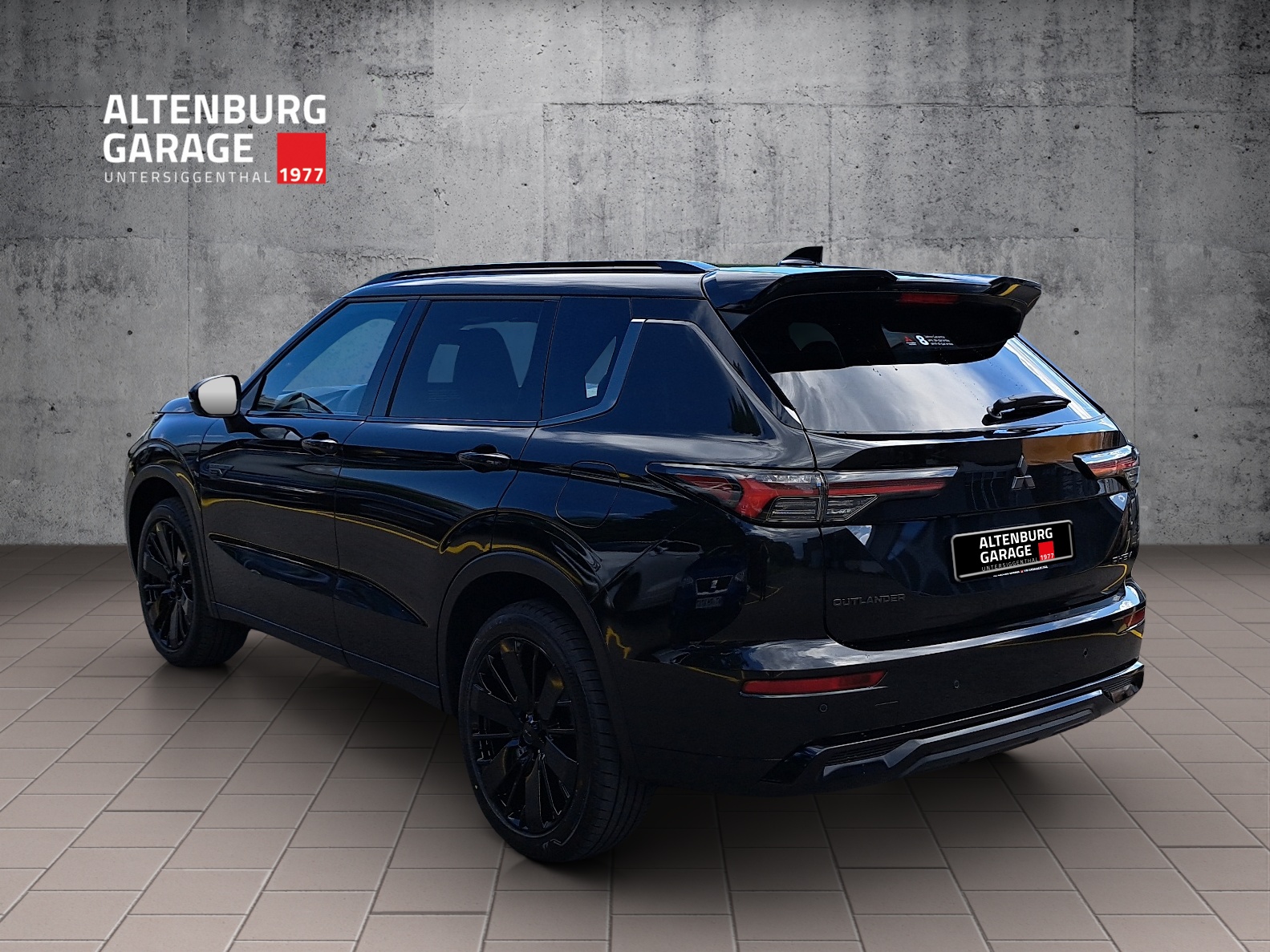 MITSUBISHI Outlander 2.4 PHEV Sport 4x4-showroom-element-2