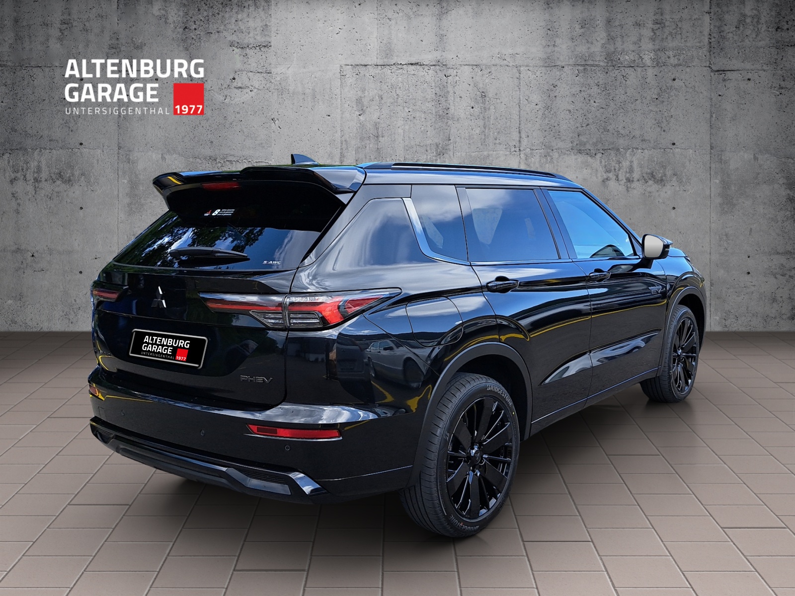MITSUBISHI Outlander 2.4 PHEV Sport 4x4-image-4
