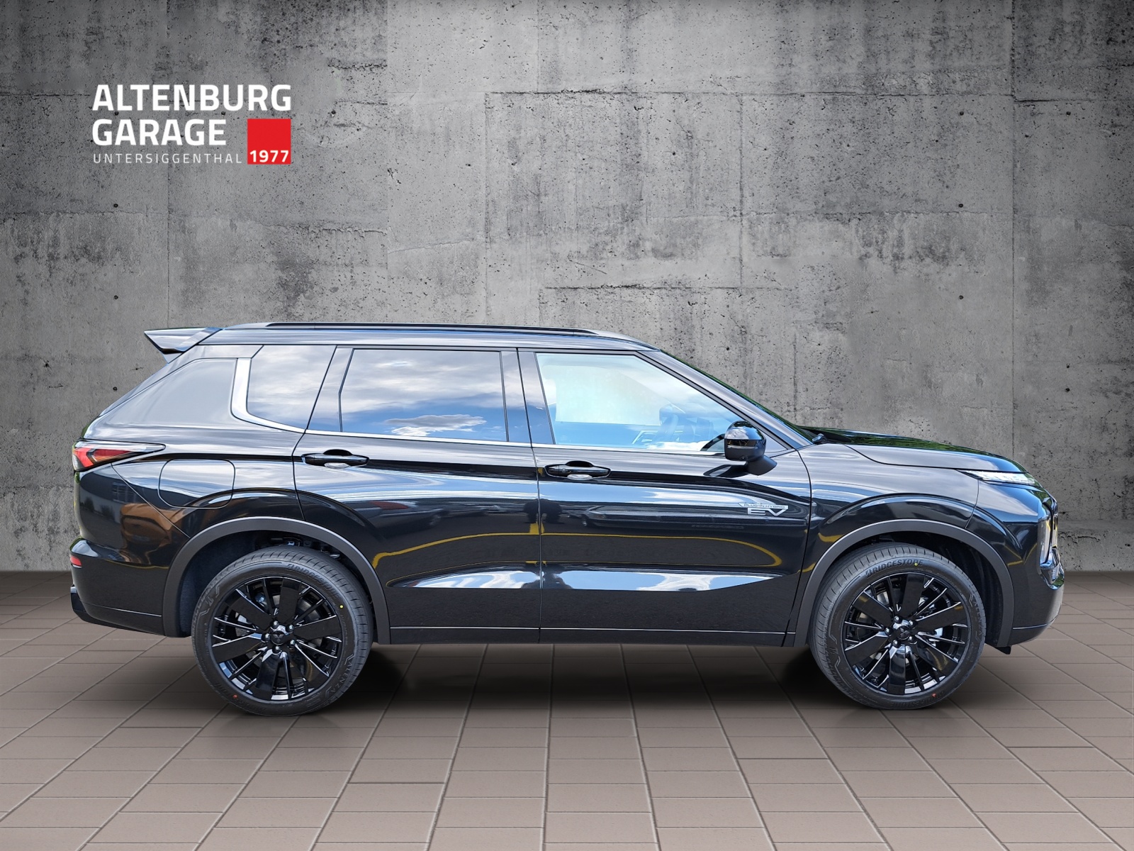 MITSUBISHI Outlander 2.4 PHEV Sport 4x4-image-5