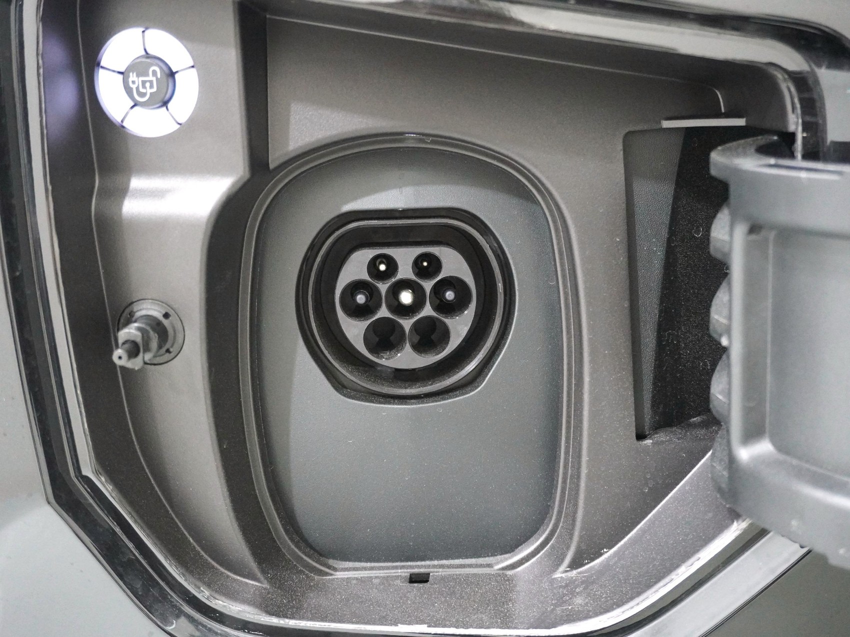 FORD Tourneo Custom L1 2.5 Plug-in-Hybrid Titanium X-image-23