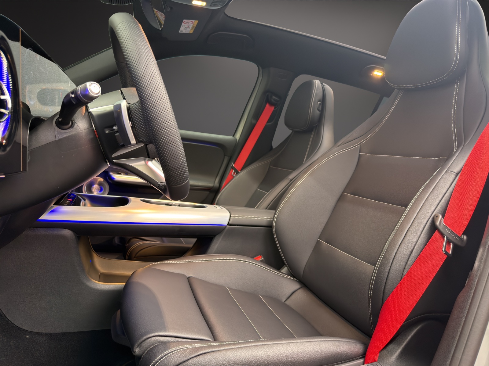 MERCEDES-BENZ GLB 220 4Matic 8G-Tronic-image-8