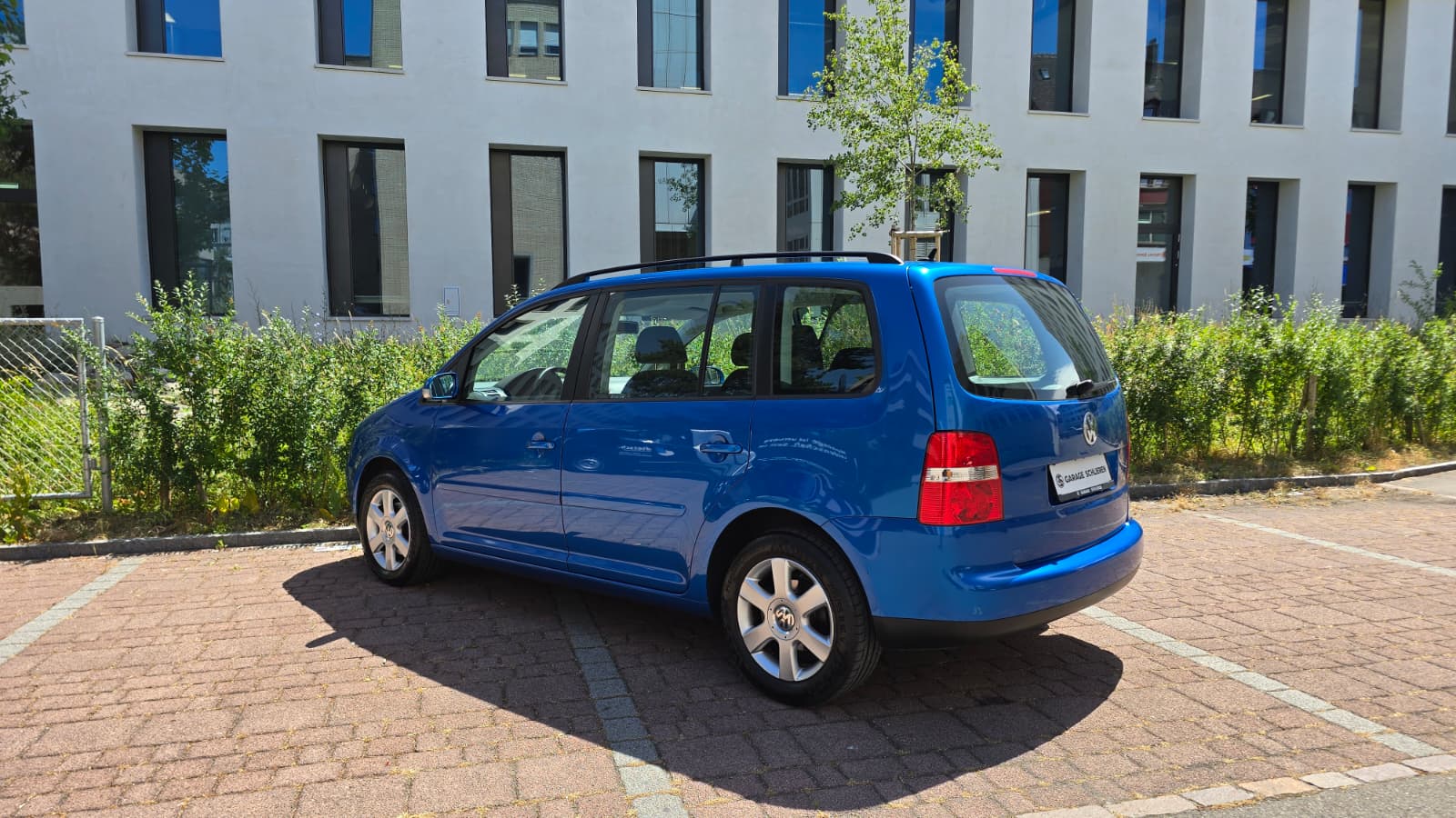 VW Touran 2.0 TDI Highline |Frisch ab MFK und Service|Xenon|Standheizung| Navi |Kühlschrank|Temomat-image-6